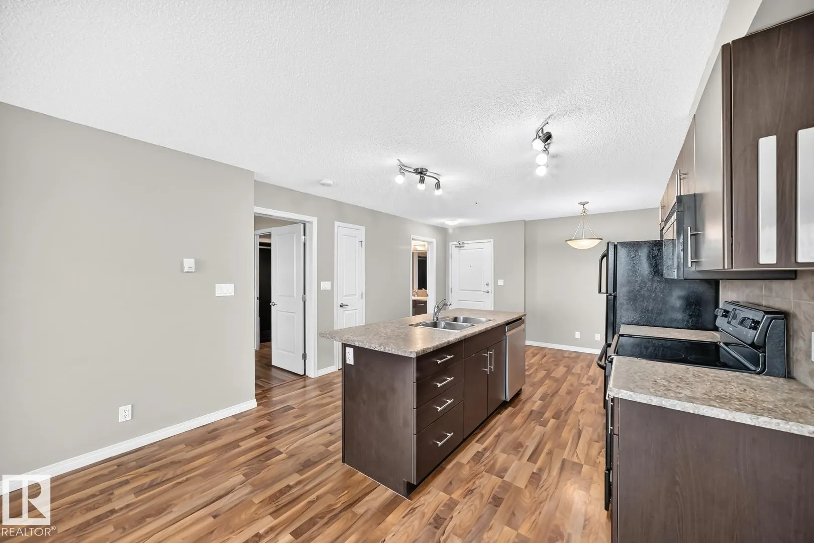 105 AMBLESIDE Drive