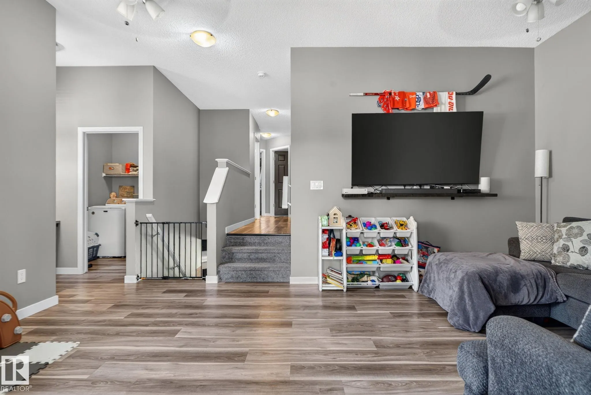 385 SIMMONDS Way