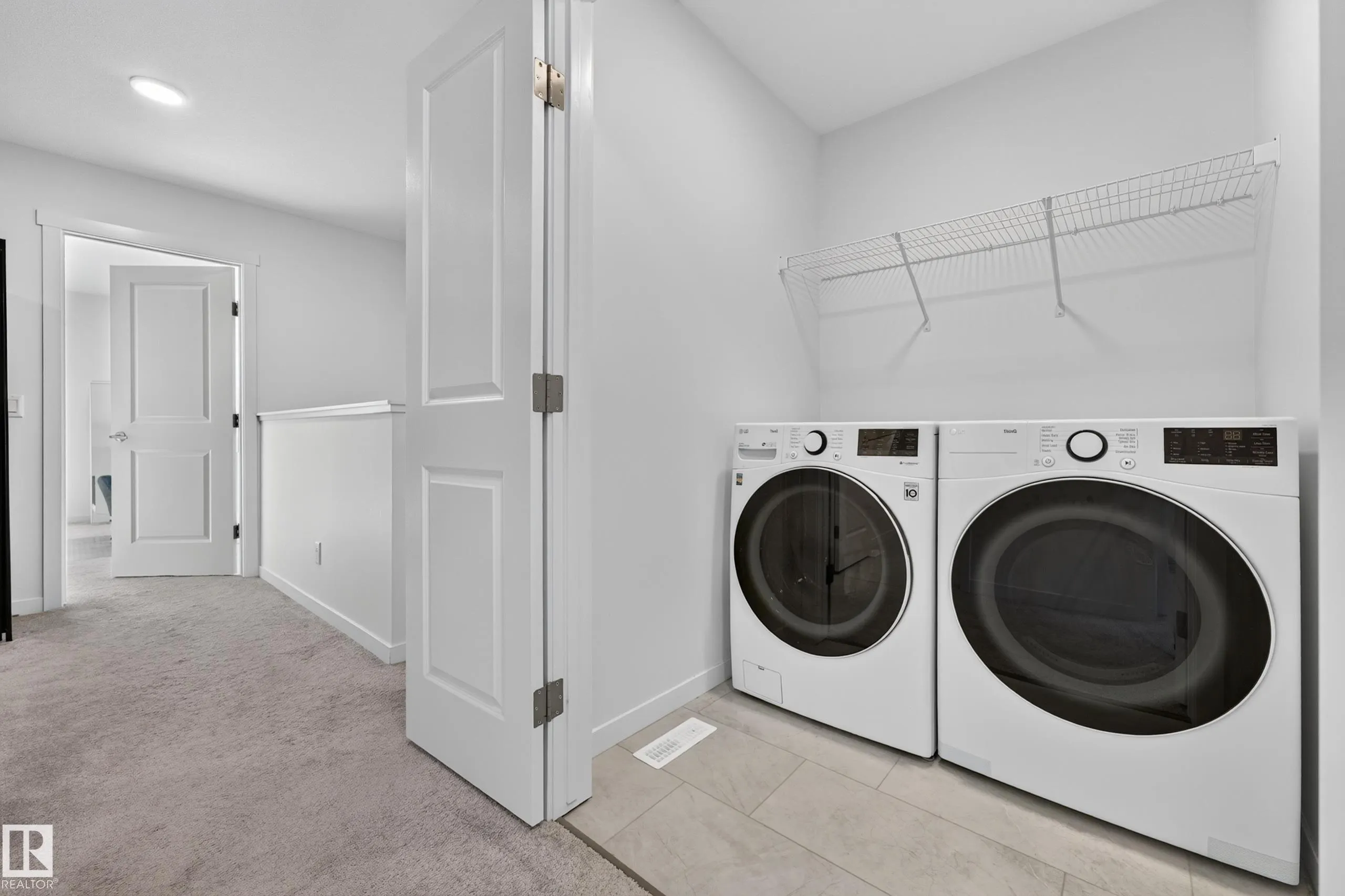 3983 Wren Loop