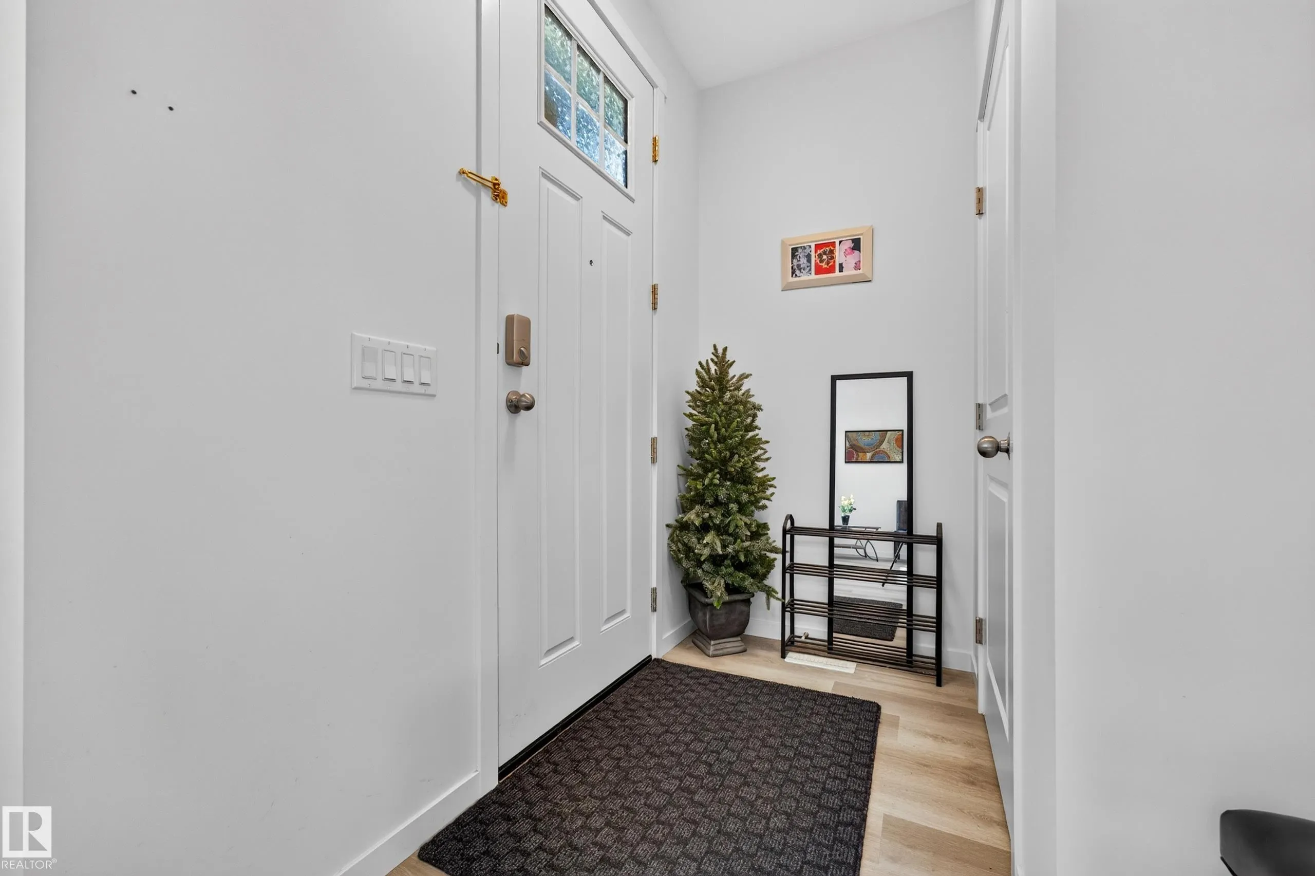3983 Wren Loop