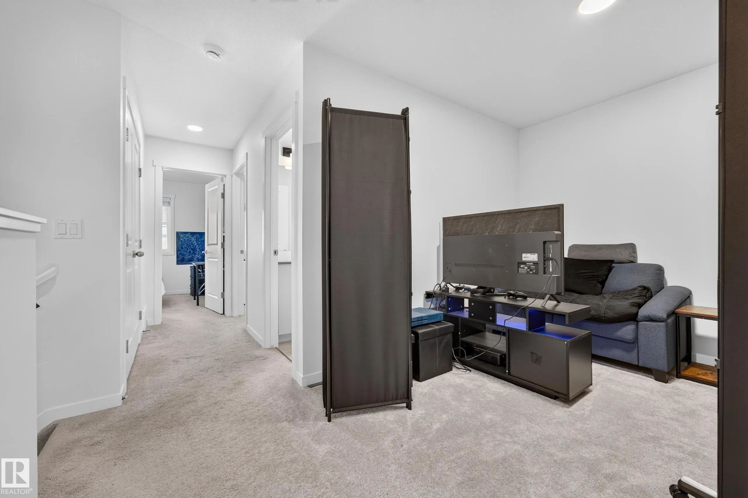 3983 Wren Loop