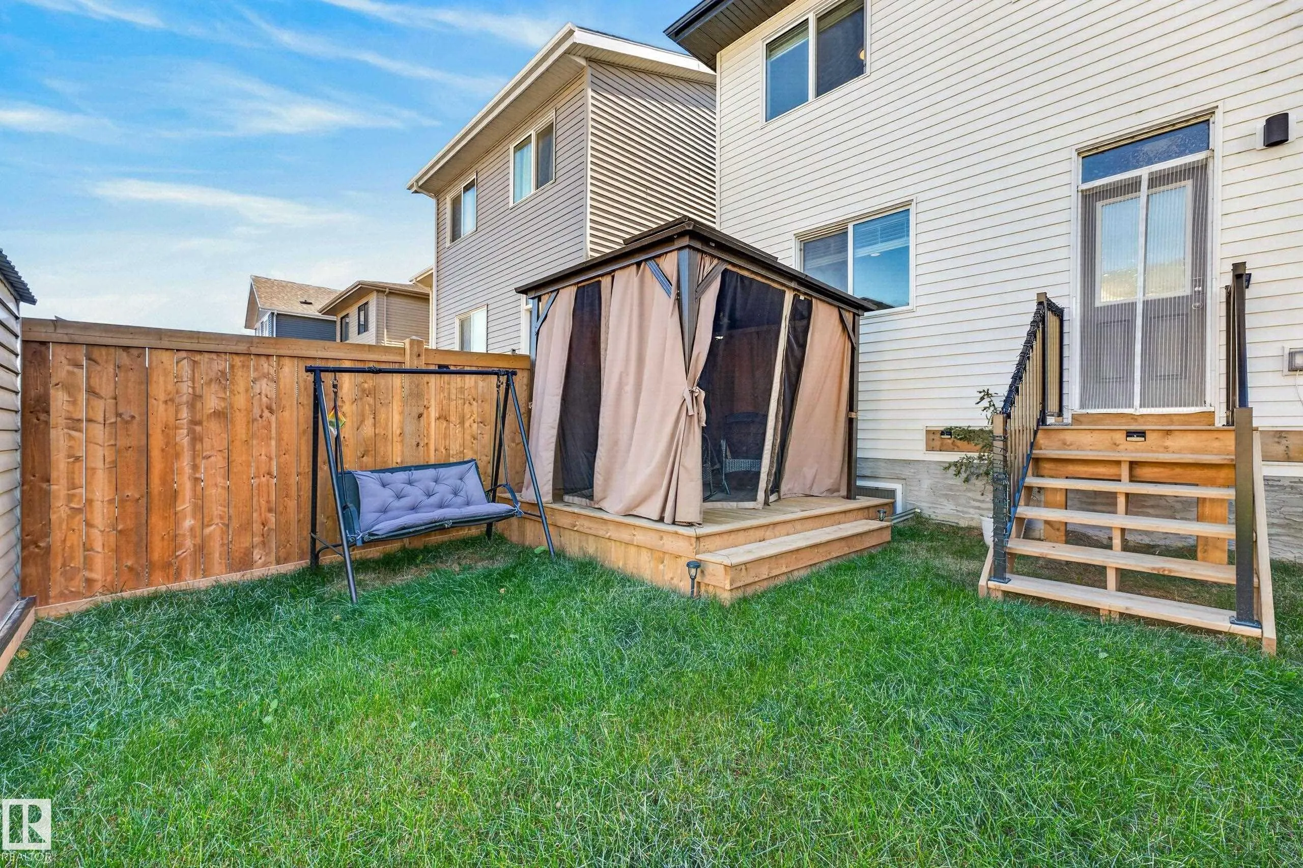 3983 Wren Loop