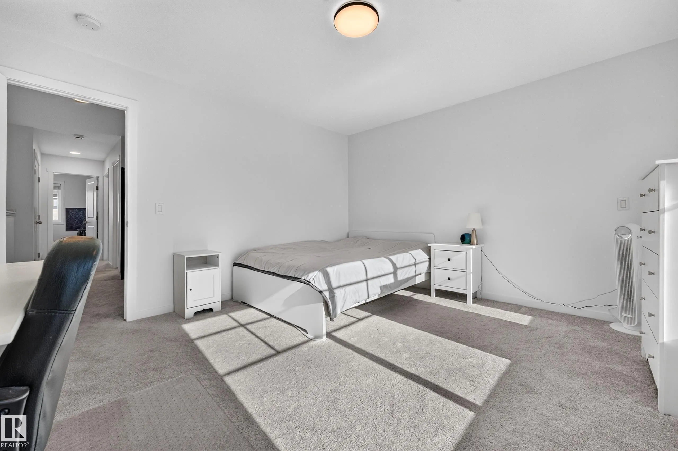 3983 Wren Loop