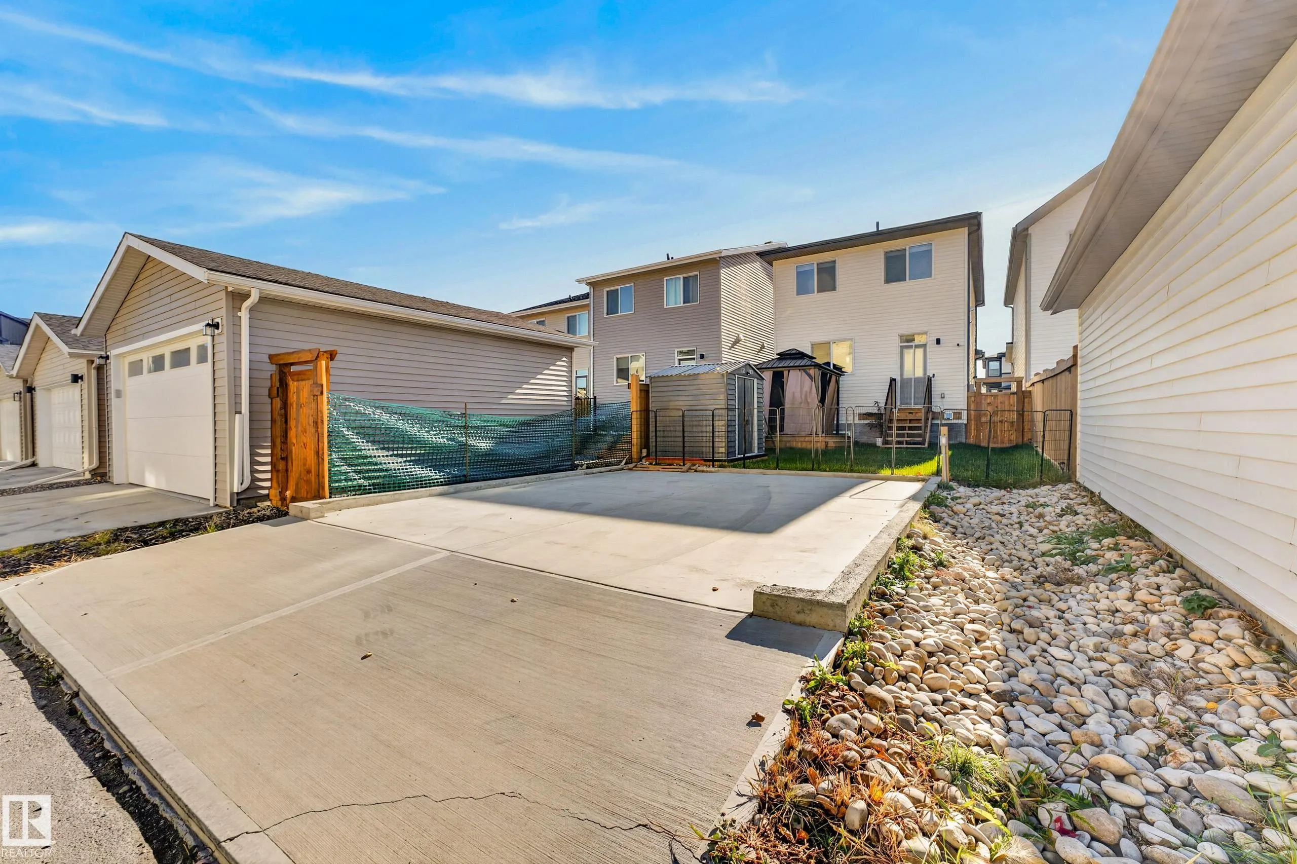 3983 Wren Loop