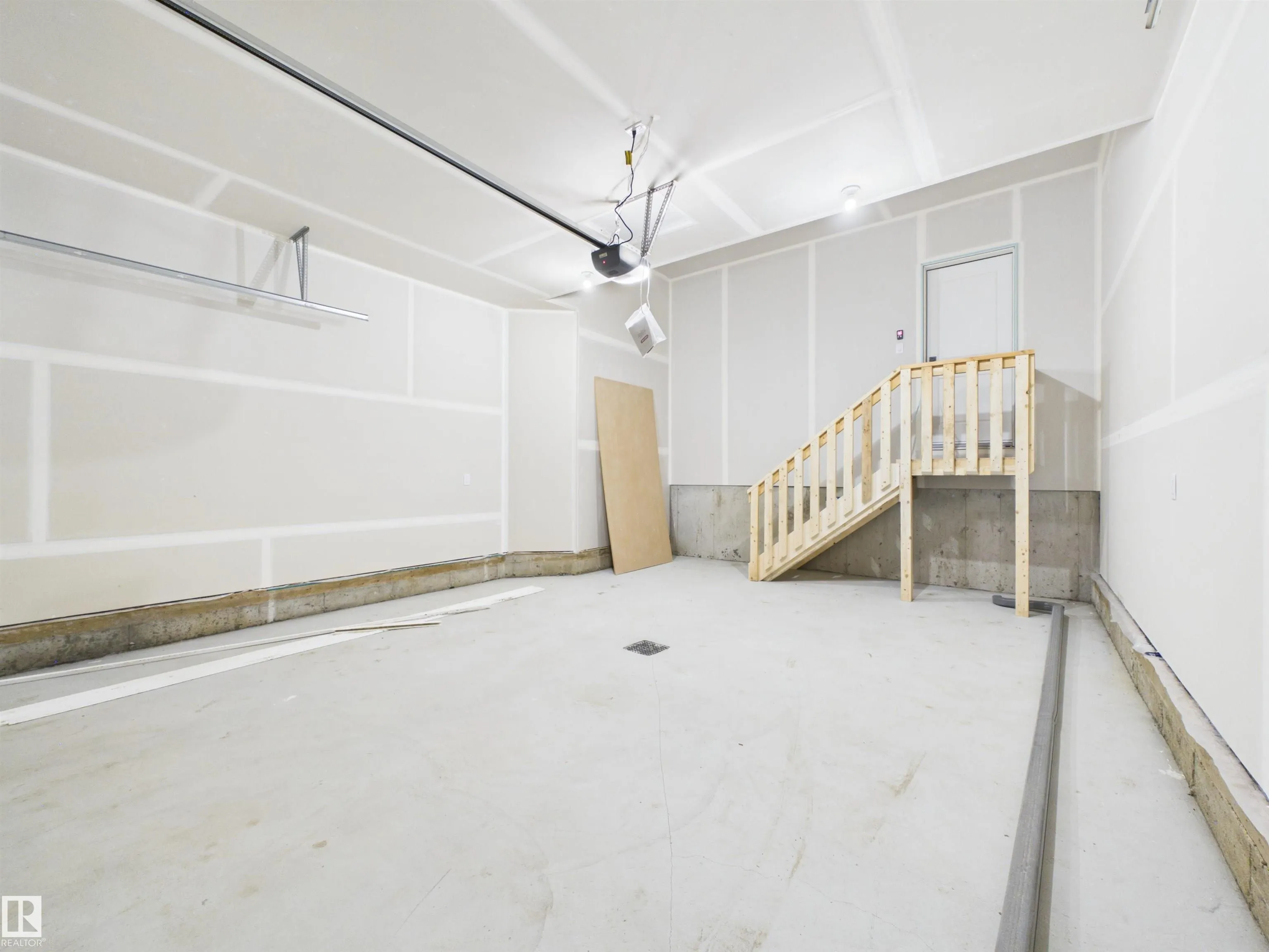 49 SUMAC Close