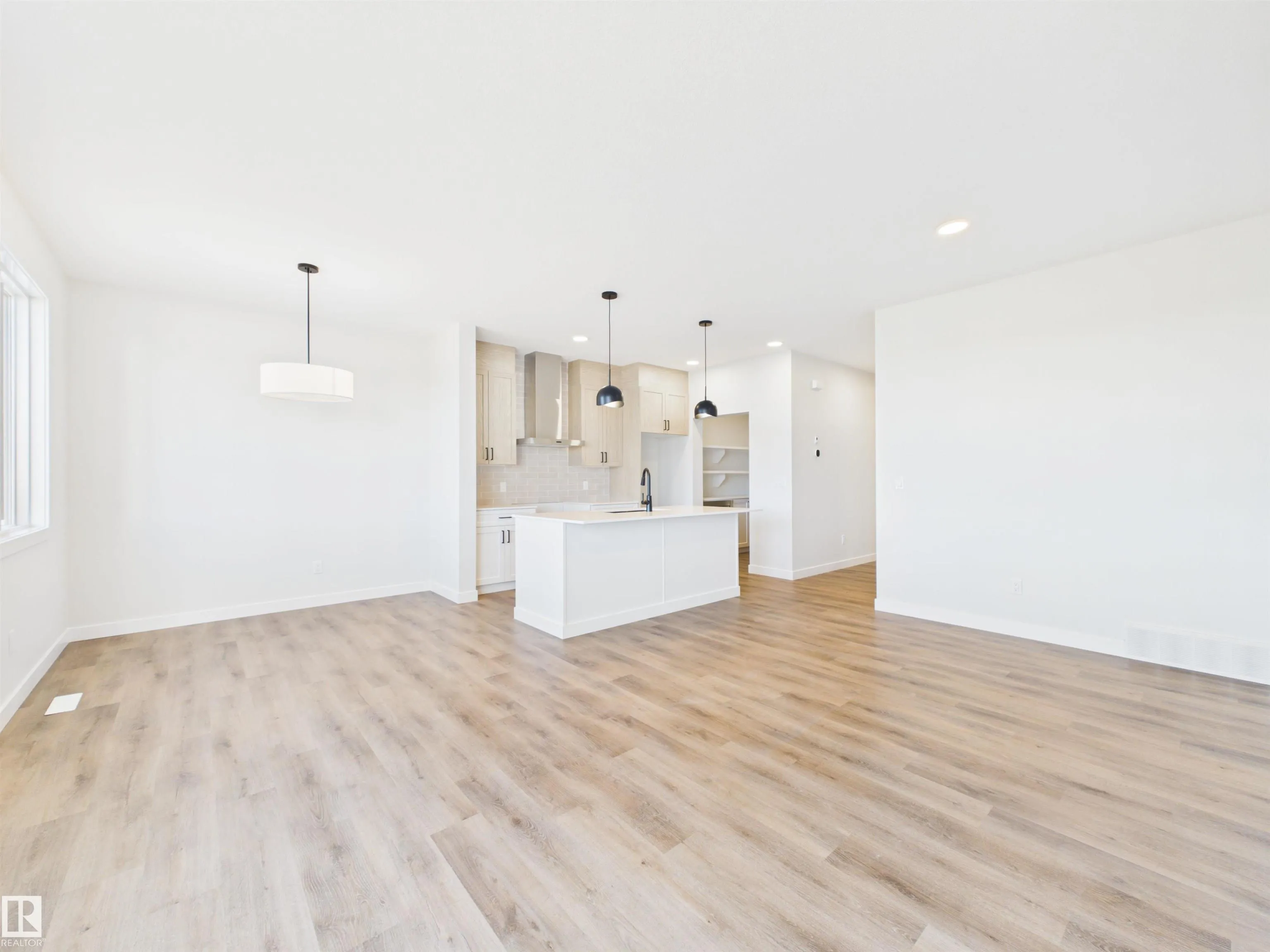 49 SUMAC Close