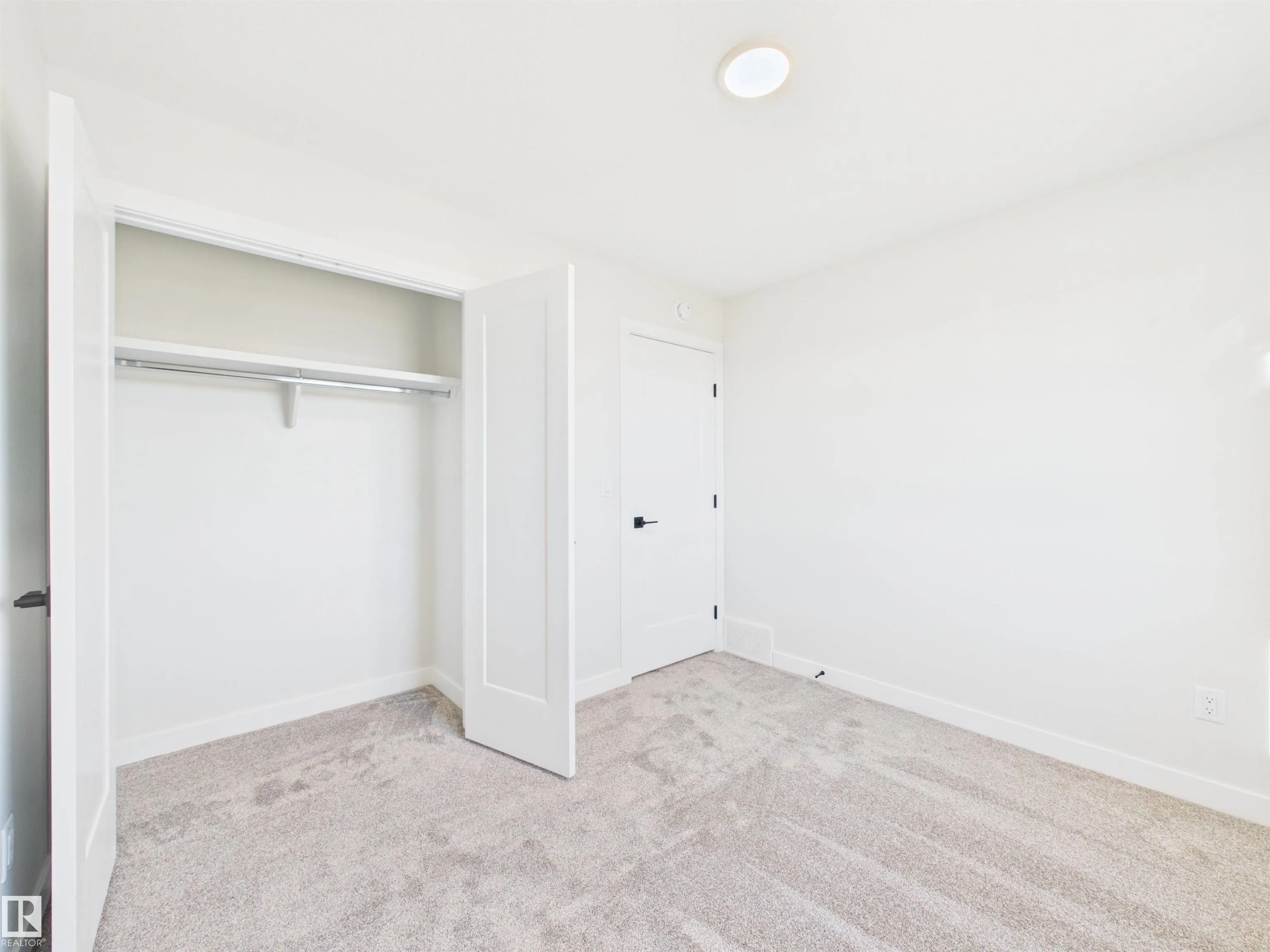 49 SUMAC Close