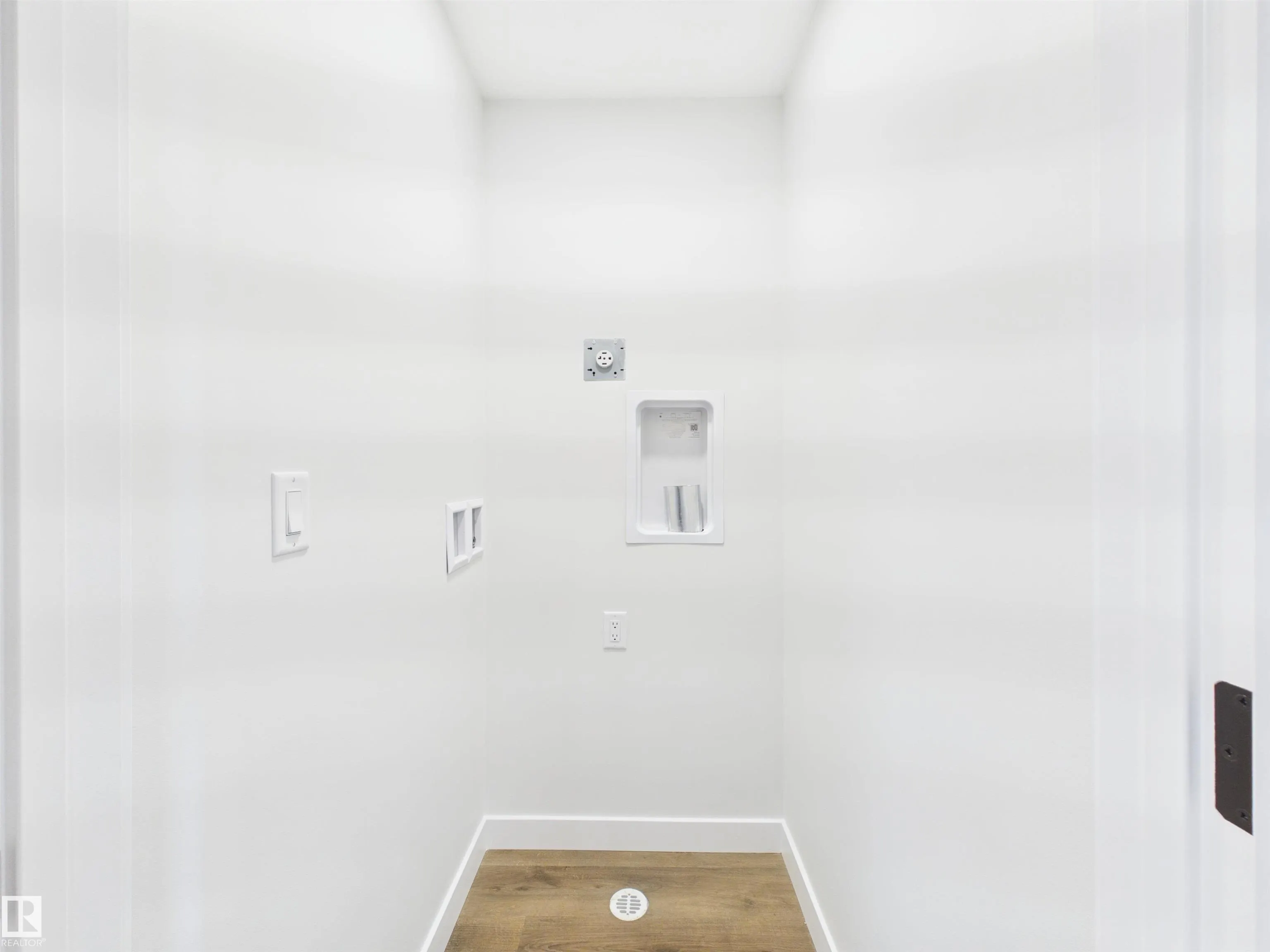 49 SUMAC Close