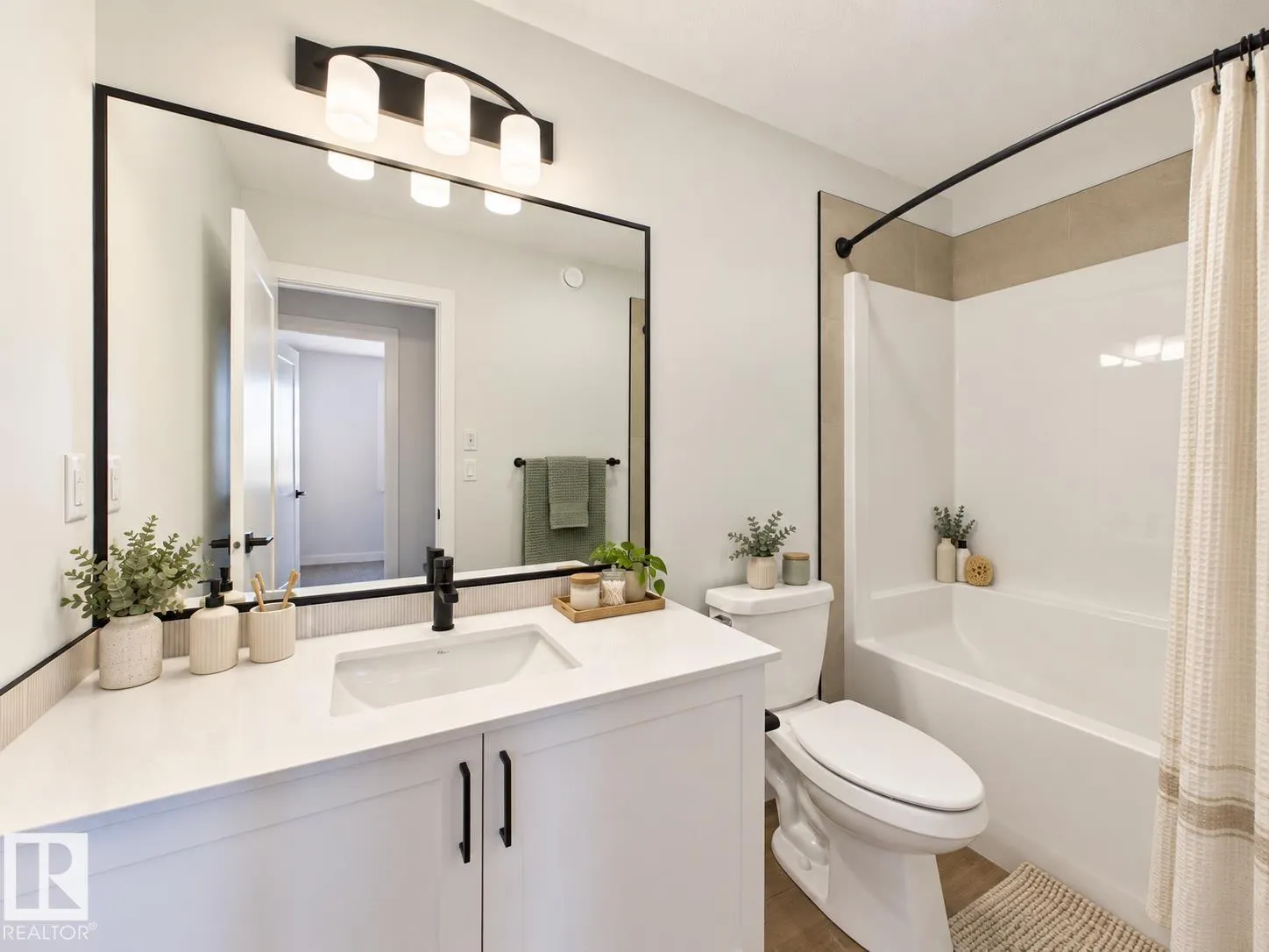 49 SUMAC Close