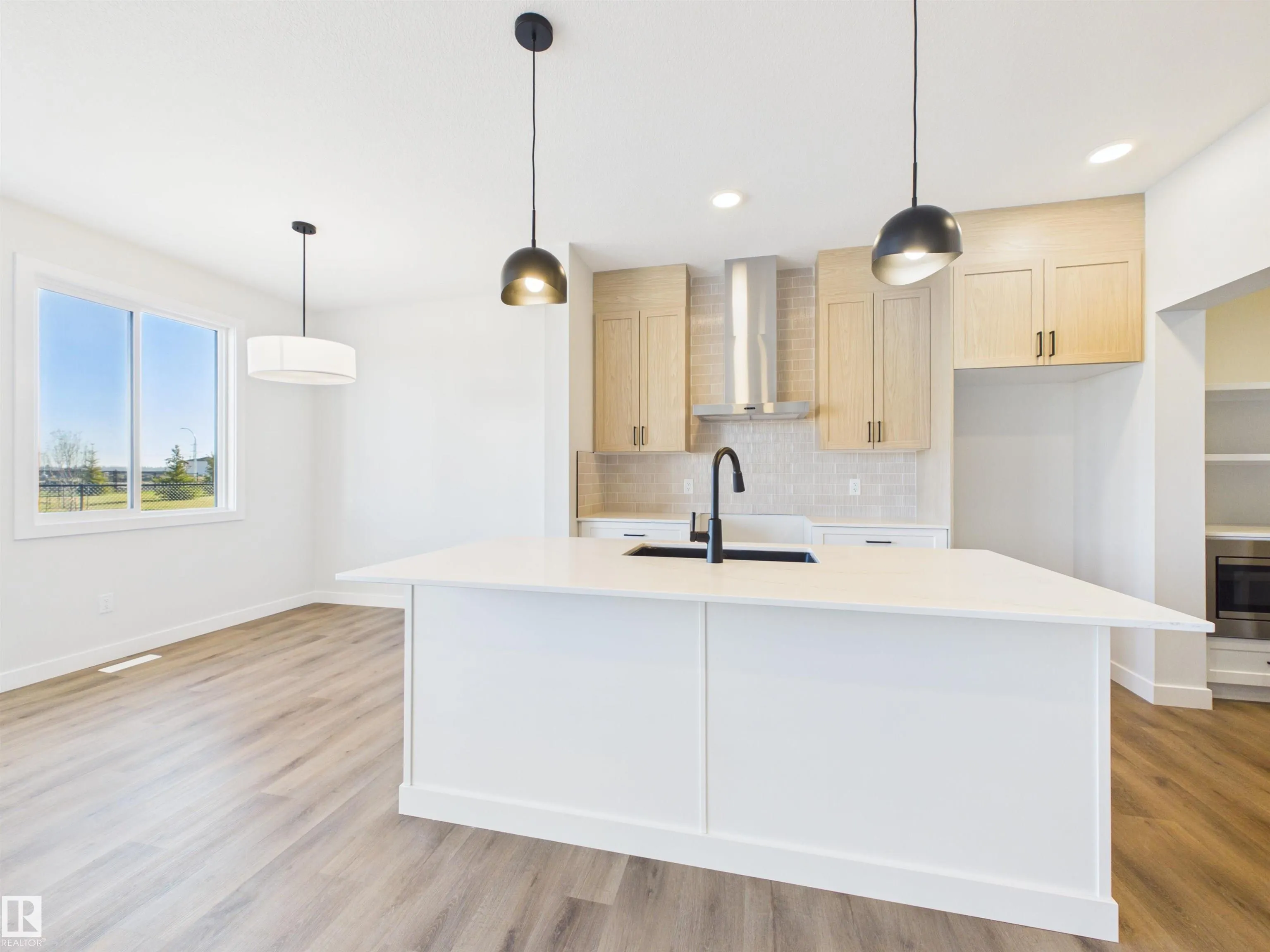 49 SUMAC Close