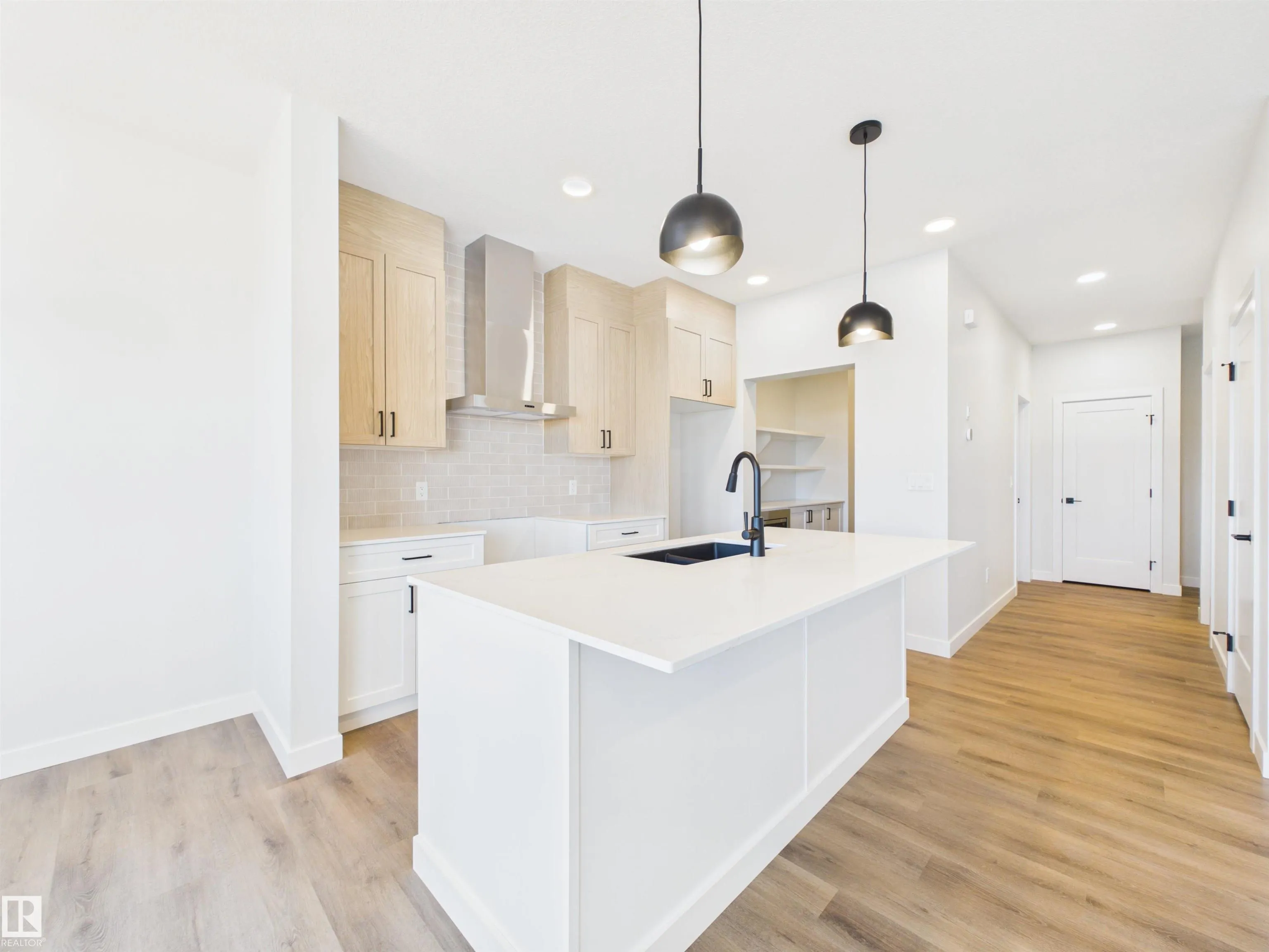 49 SUMAC Close