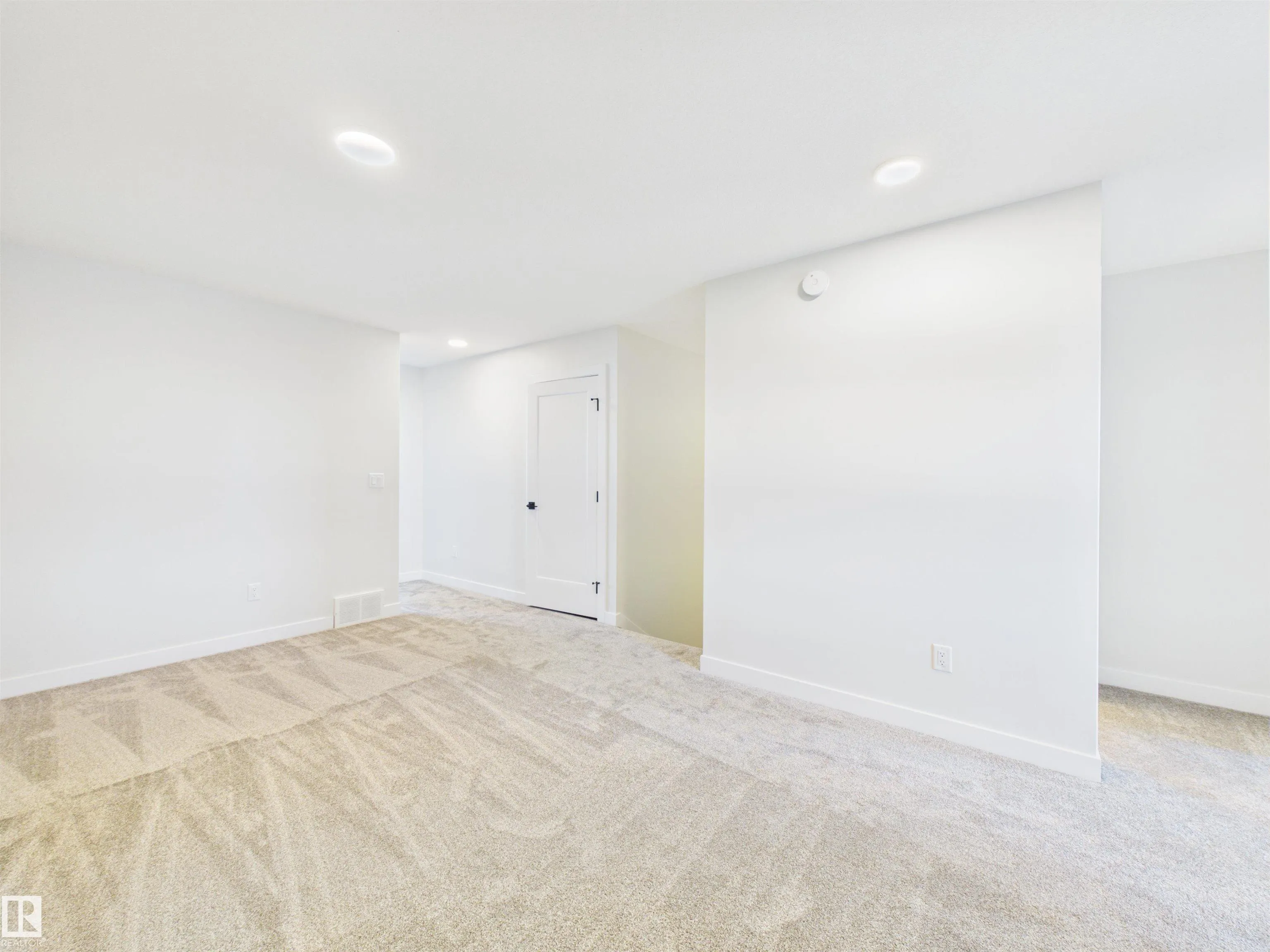 49 SUMAC Close