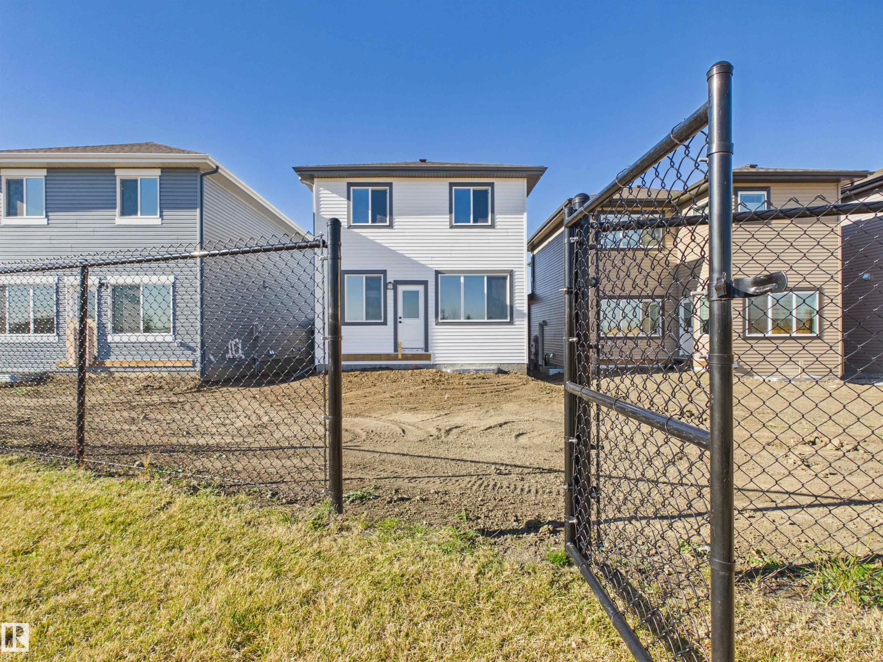 49 SUMAC Close