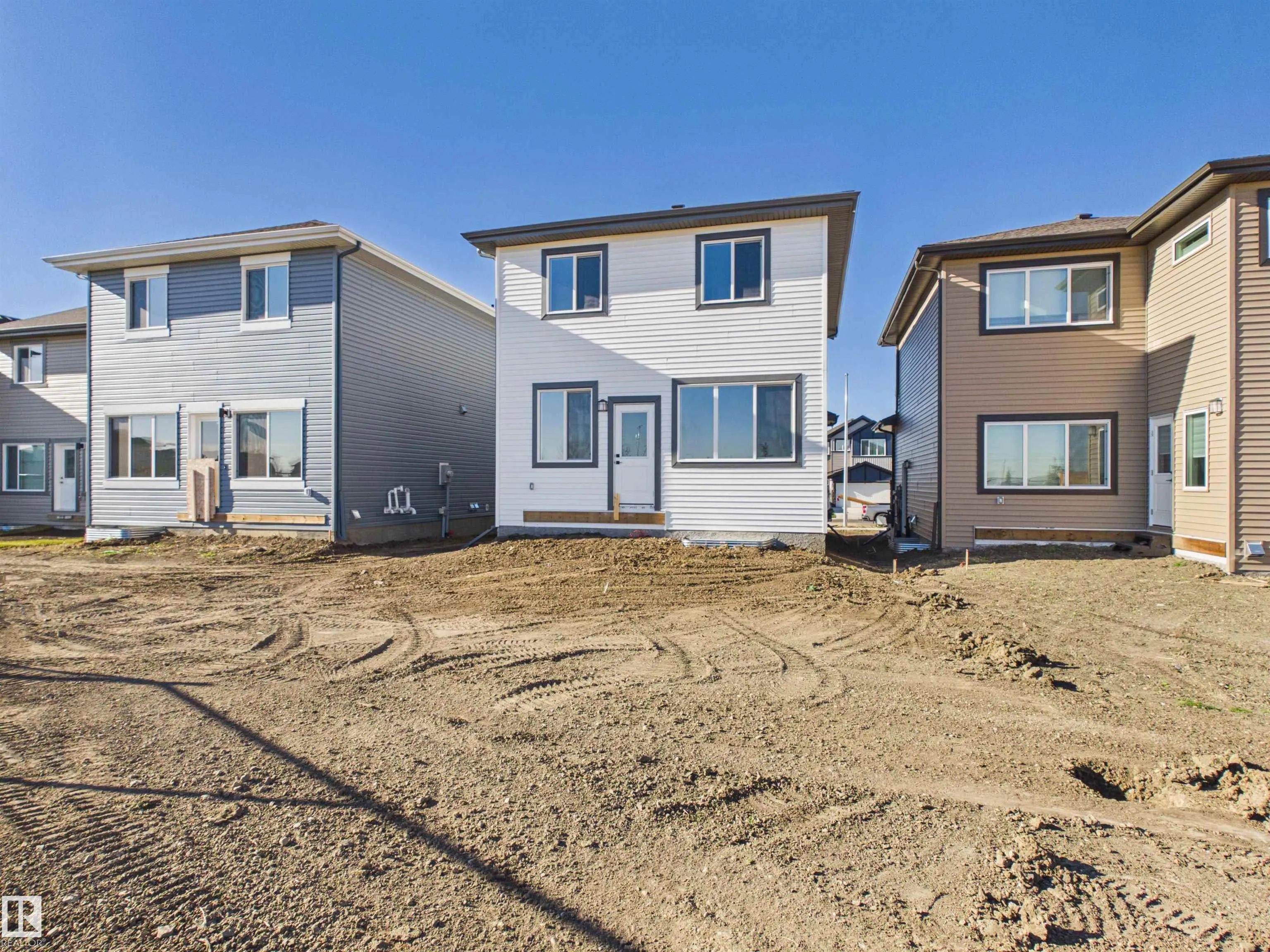 49 SUMAC Close
