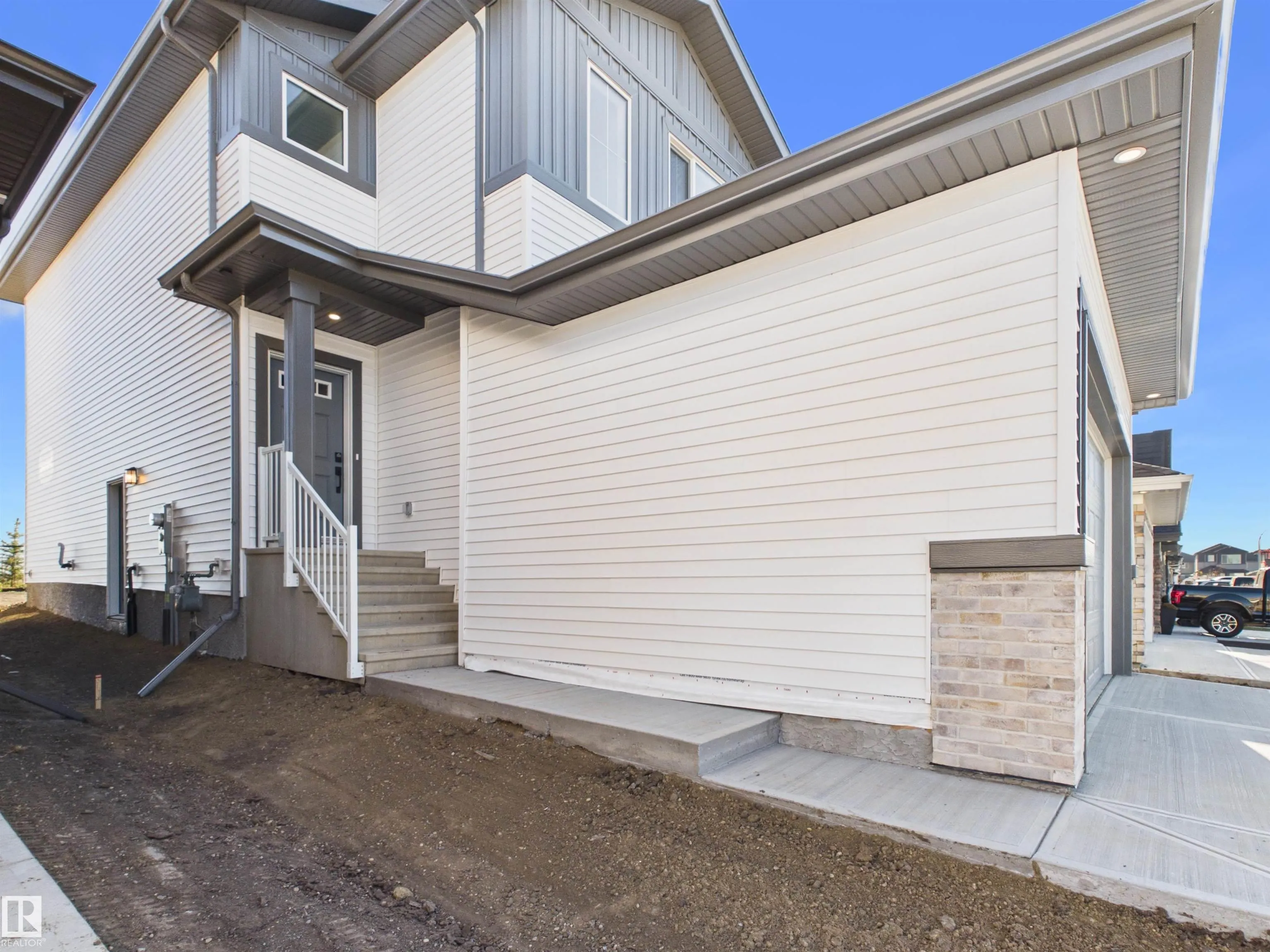 49 SUMAC Close