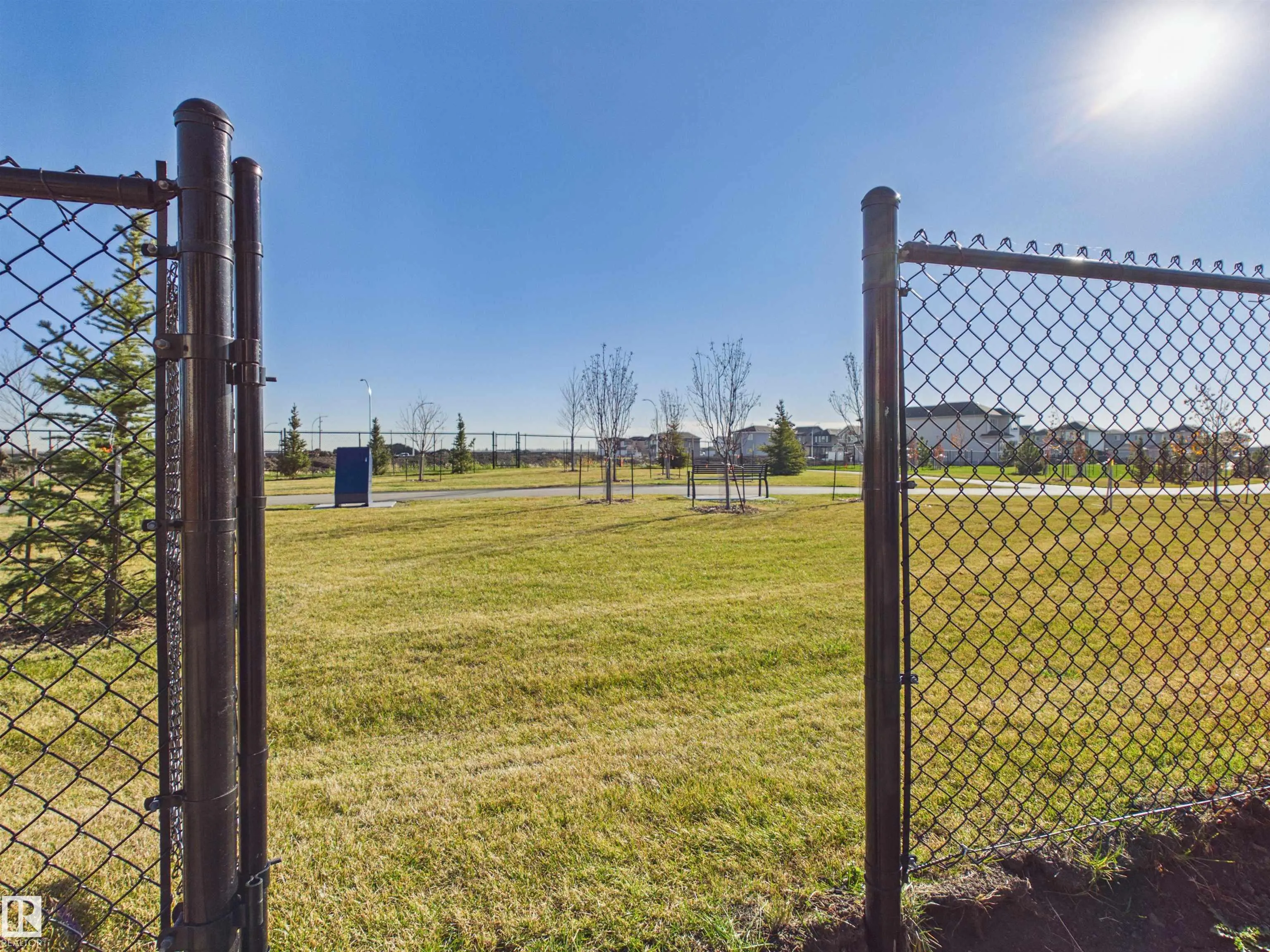 49 SUMAC Close