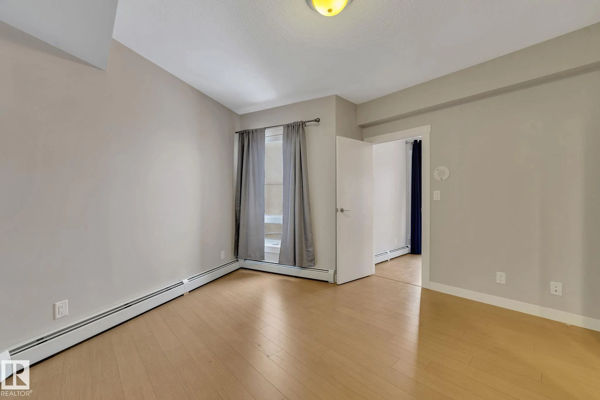 10410 102 Avenue