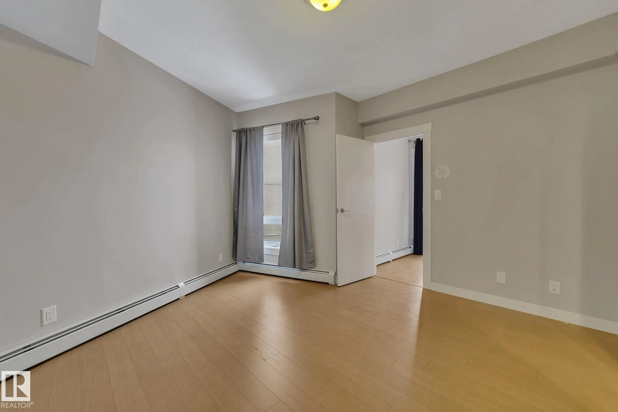 10410 102 Avenue