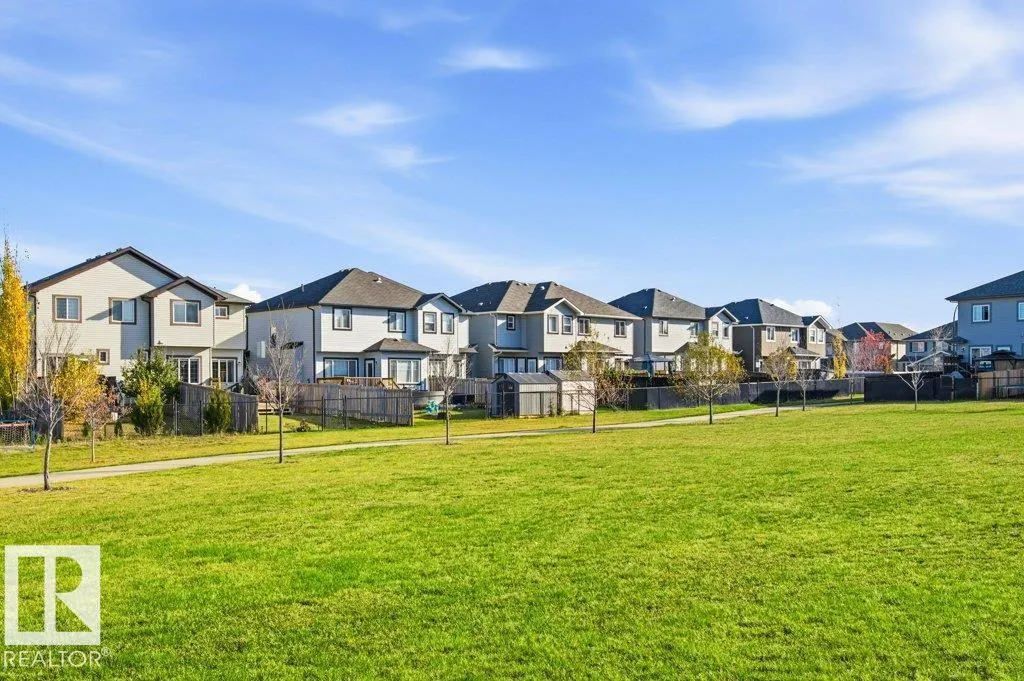 18 Currant Crescent