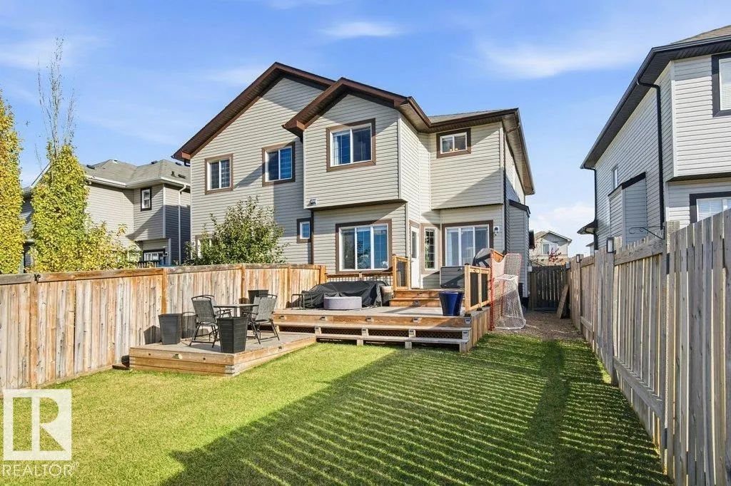 18 Currant Crescent