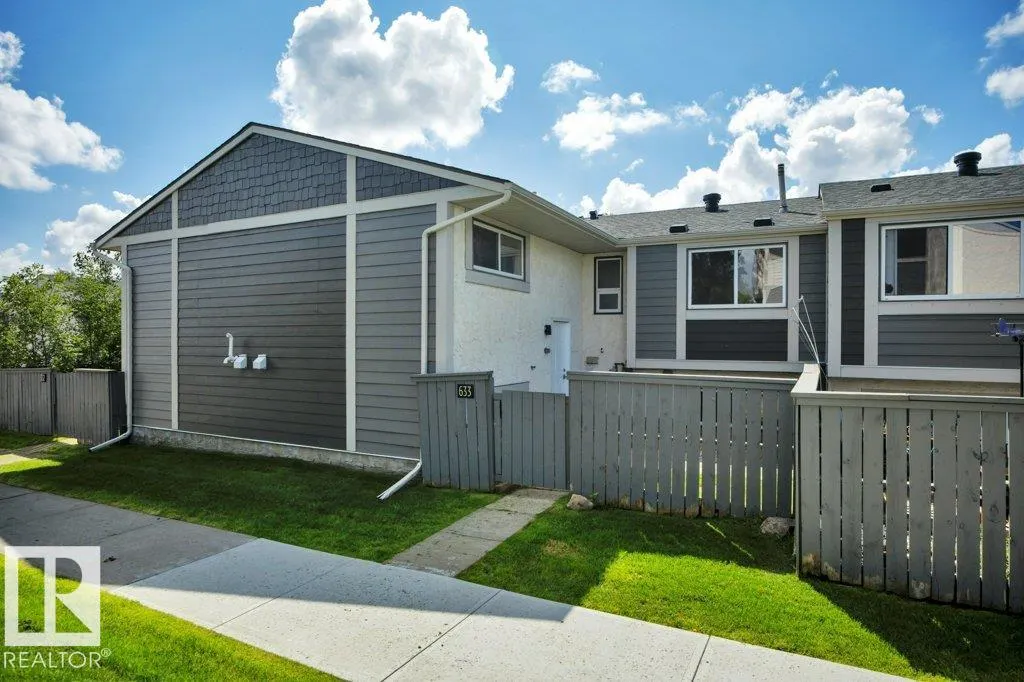 633 WILLOW Court