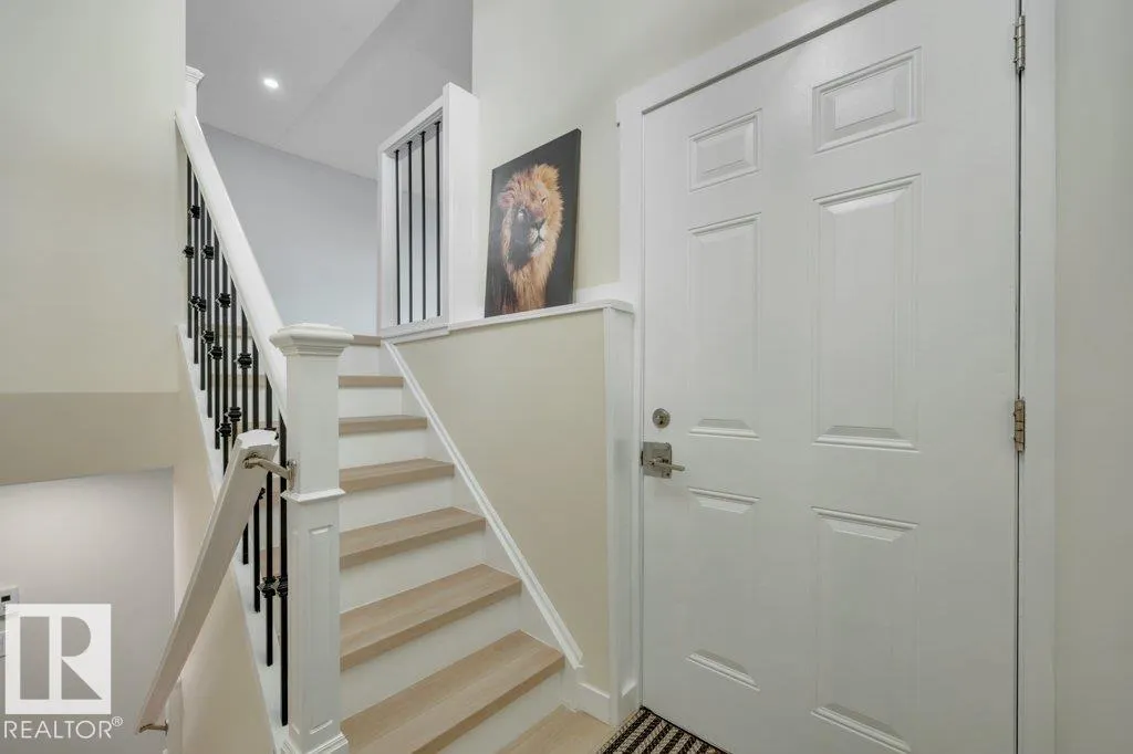 633 WILLOW Court