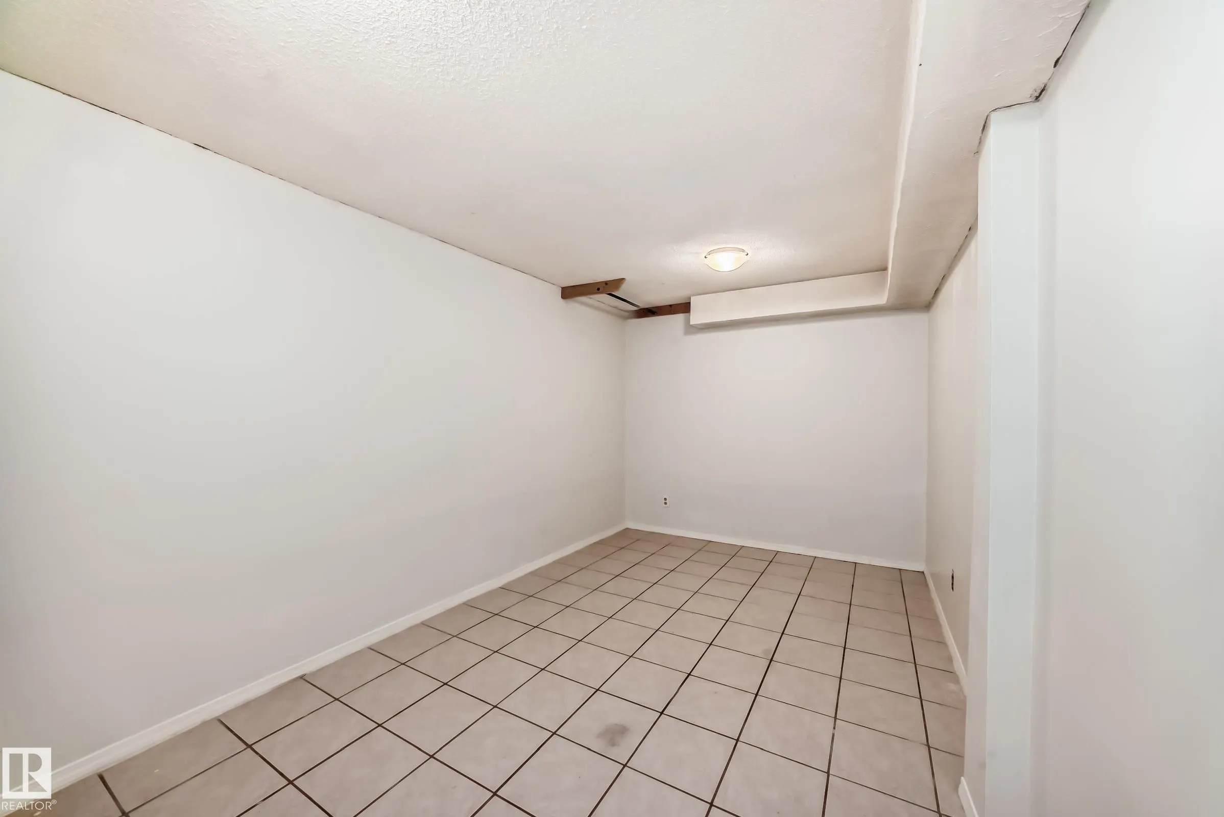 18305 89 Avenue