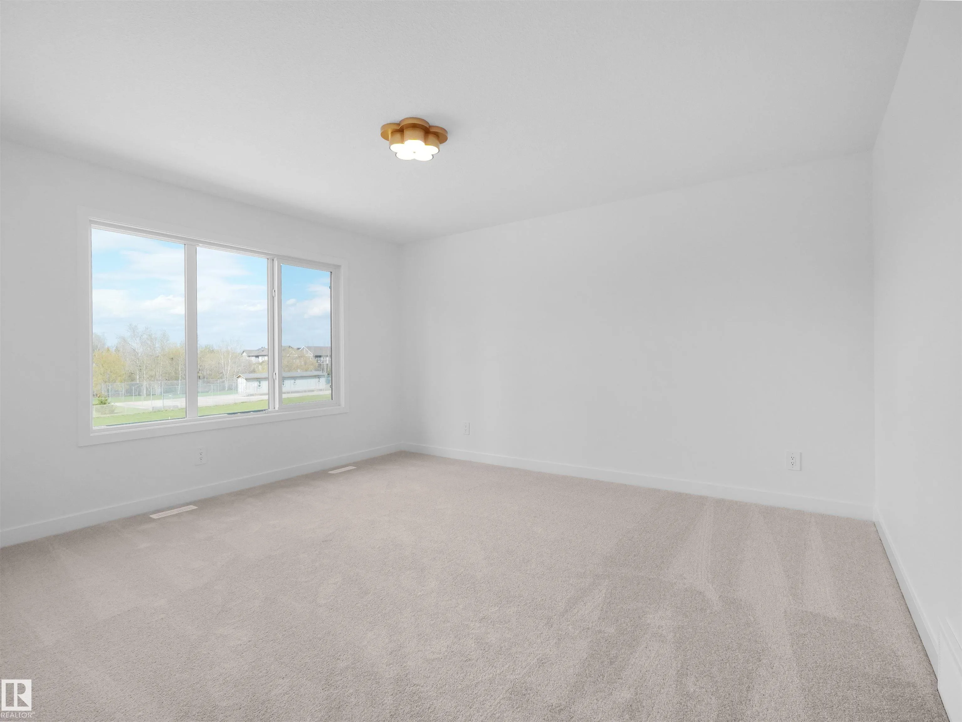 20727 40 Avenue