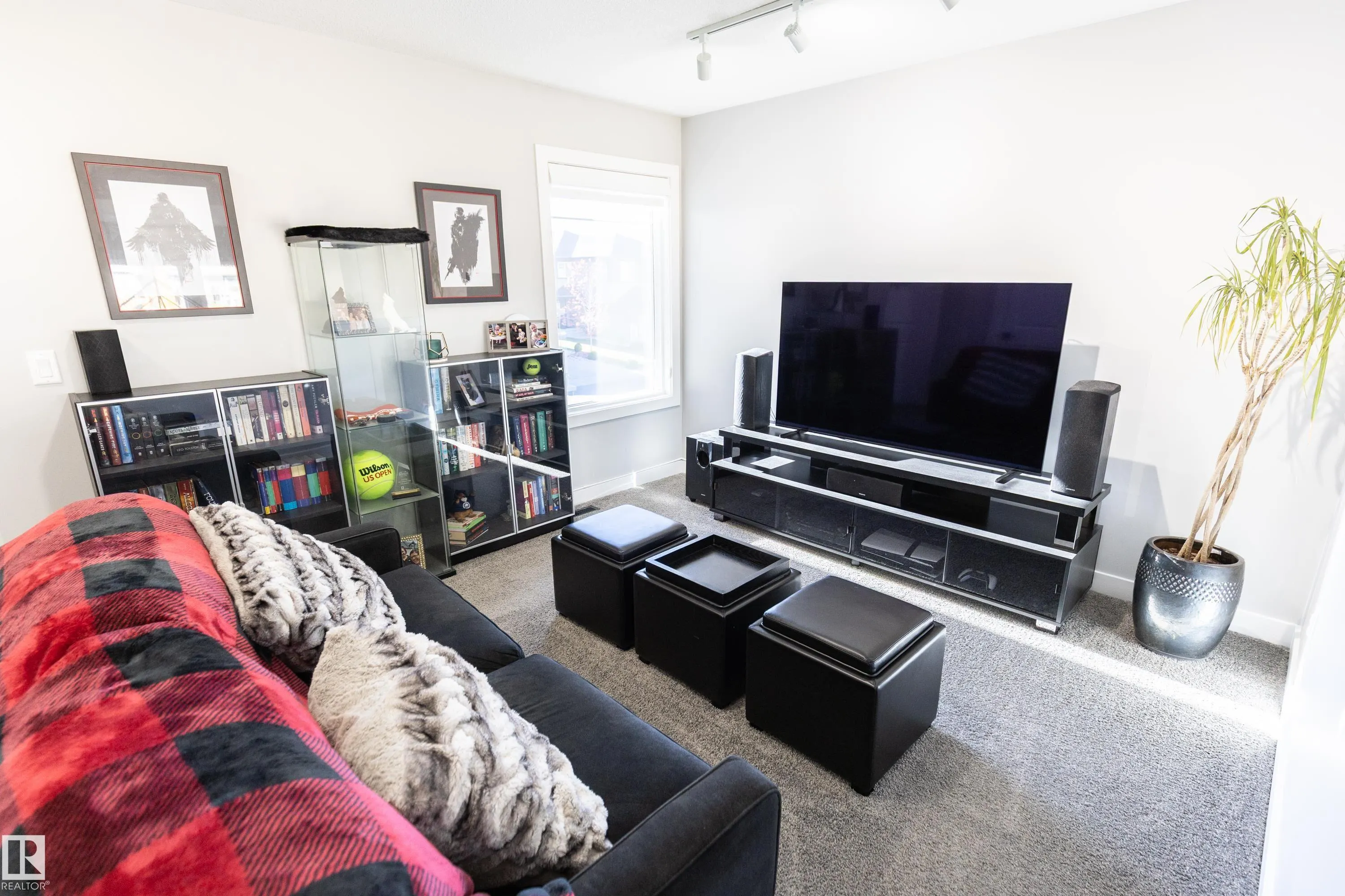 529 EAGLESON Wynd