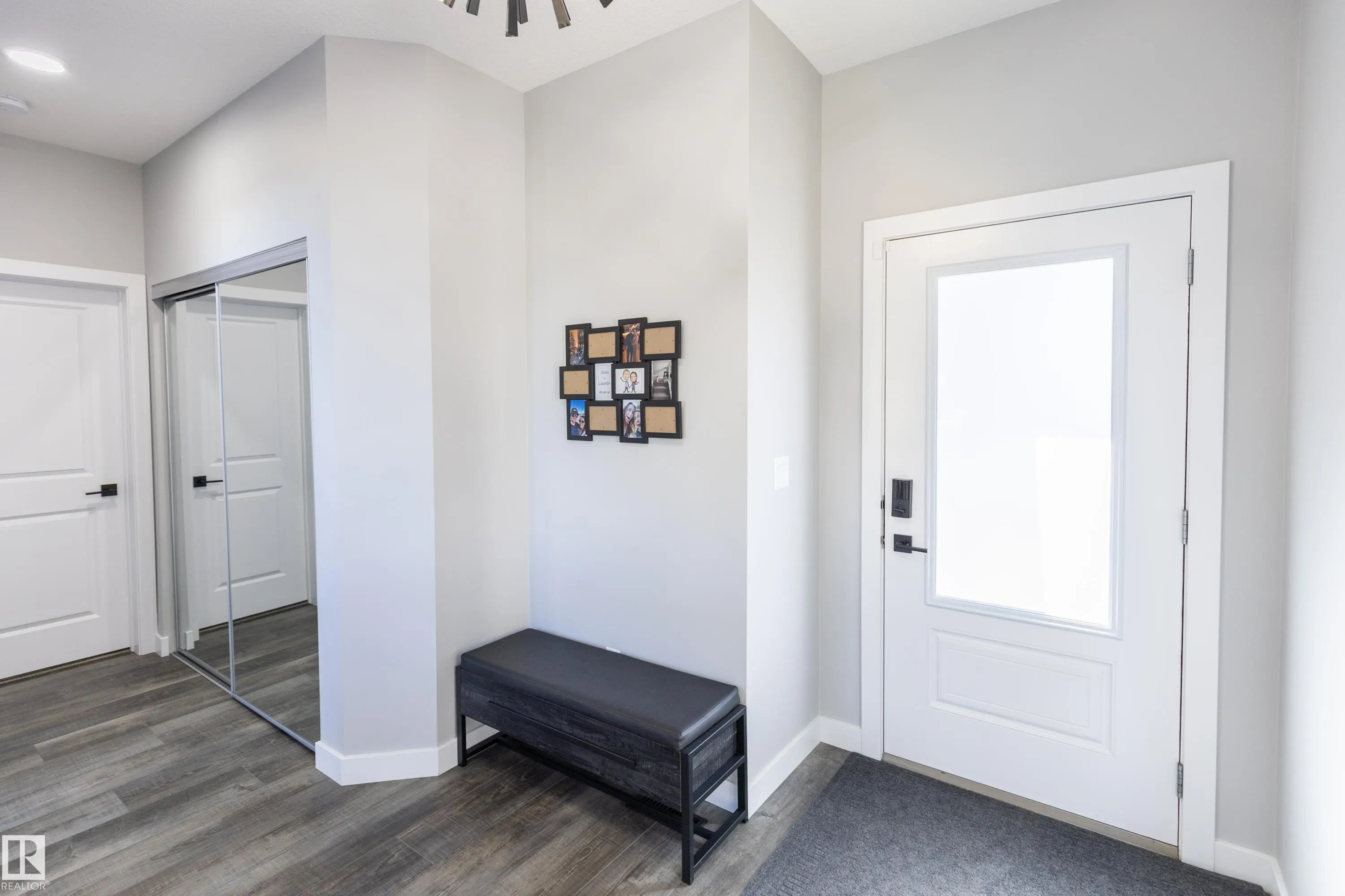 529 EAGLESON Wynd