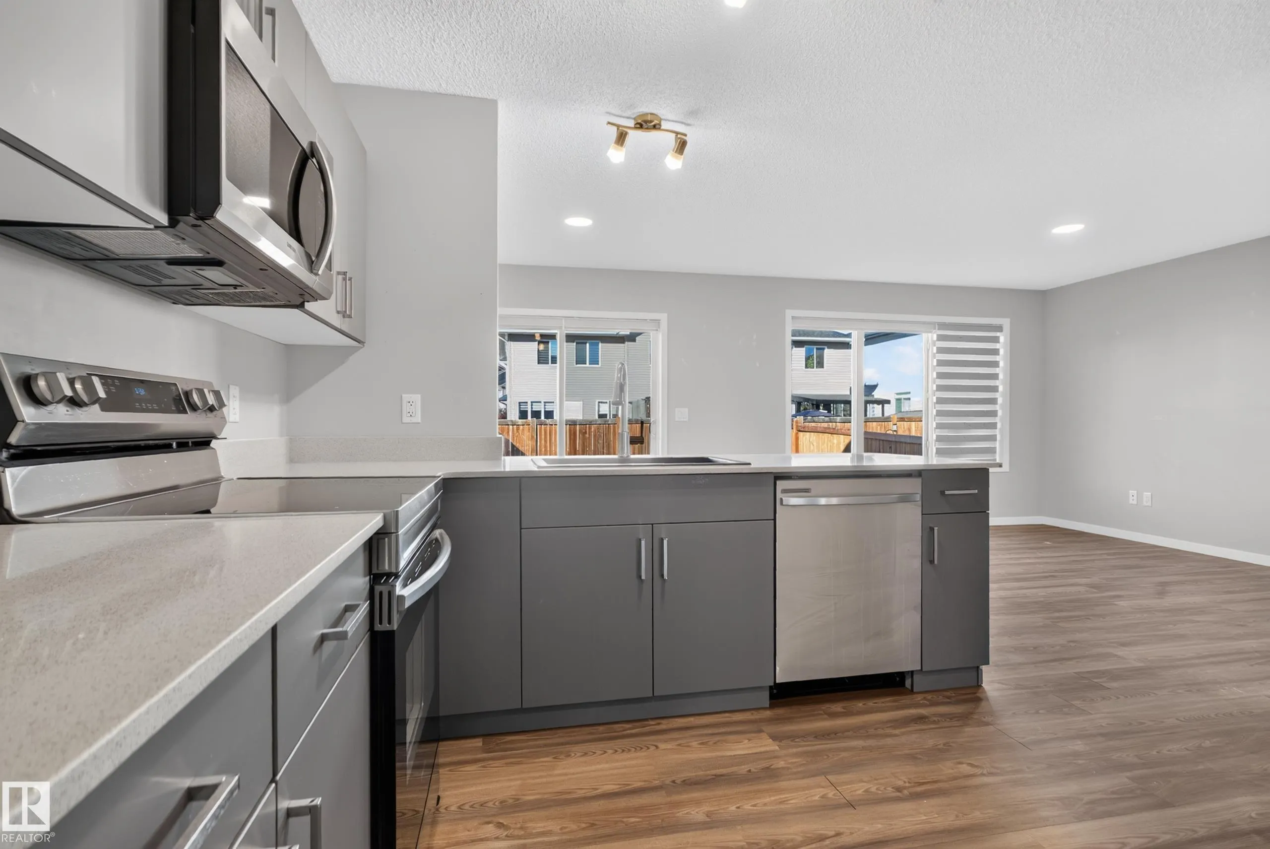 9330 Cooper Bend