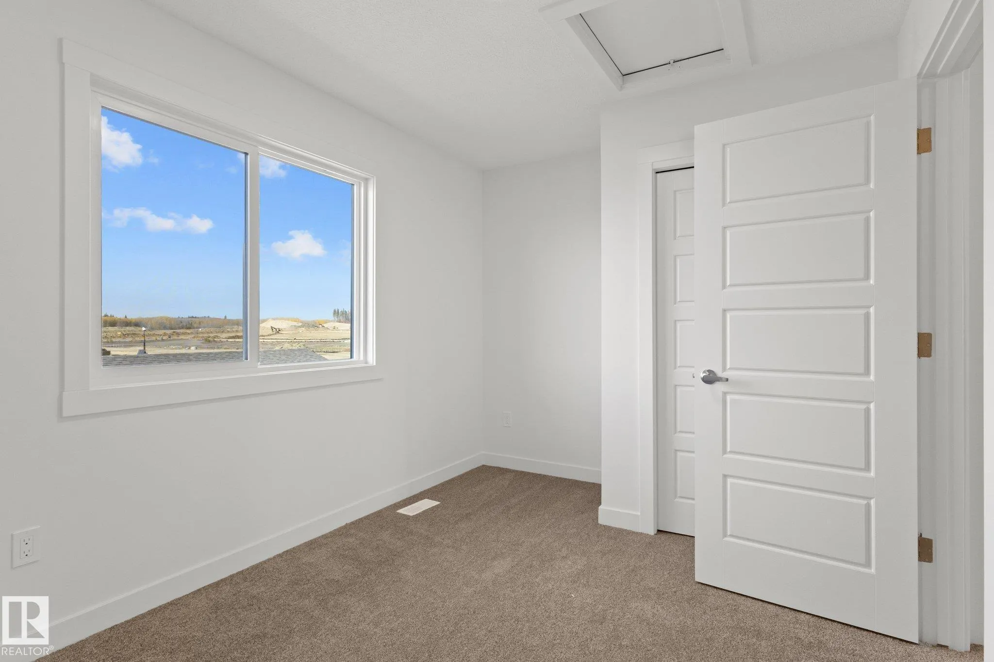 8710 Edgemont Link