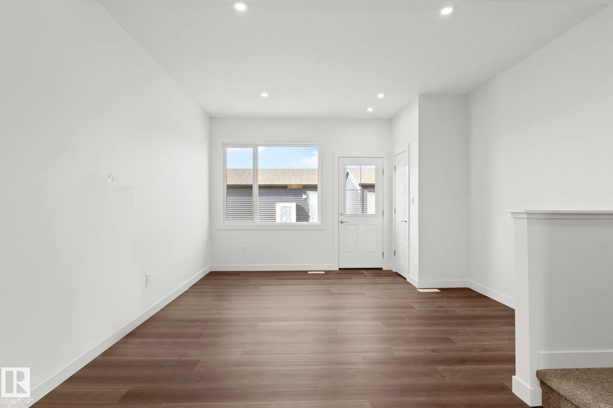 8710 Edgemont Link