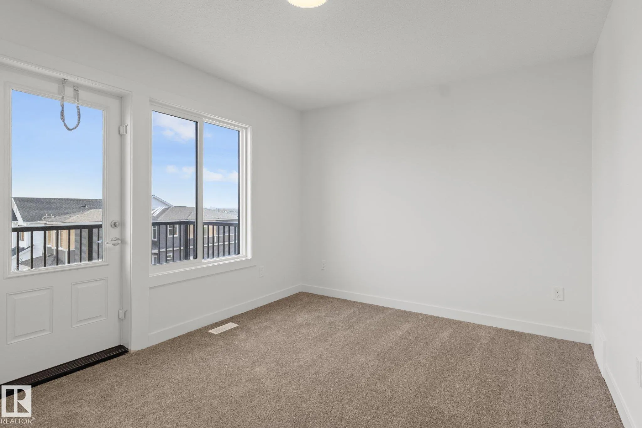 8710 Edgemont Link