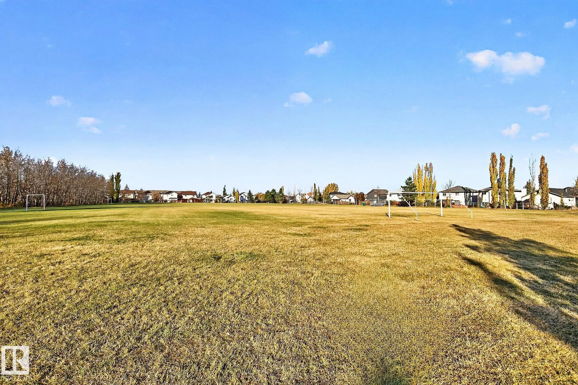 2 HEATHERGLEN Drive