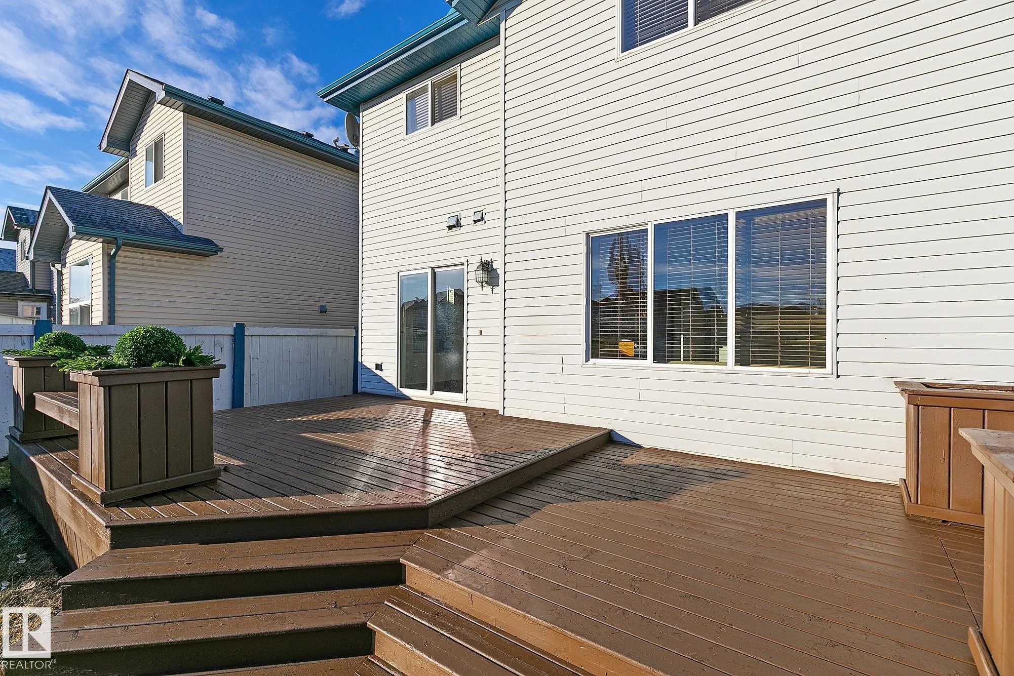 2 HEATHERGLEN Drive
