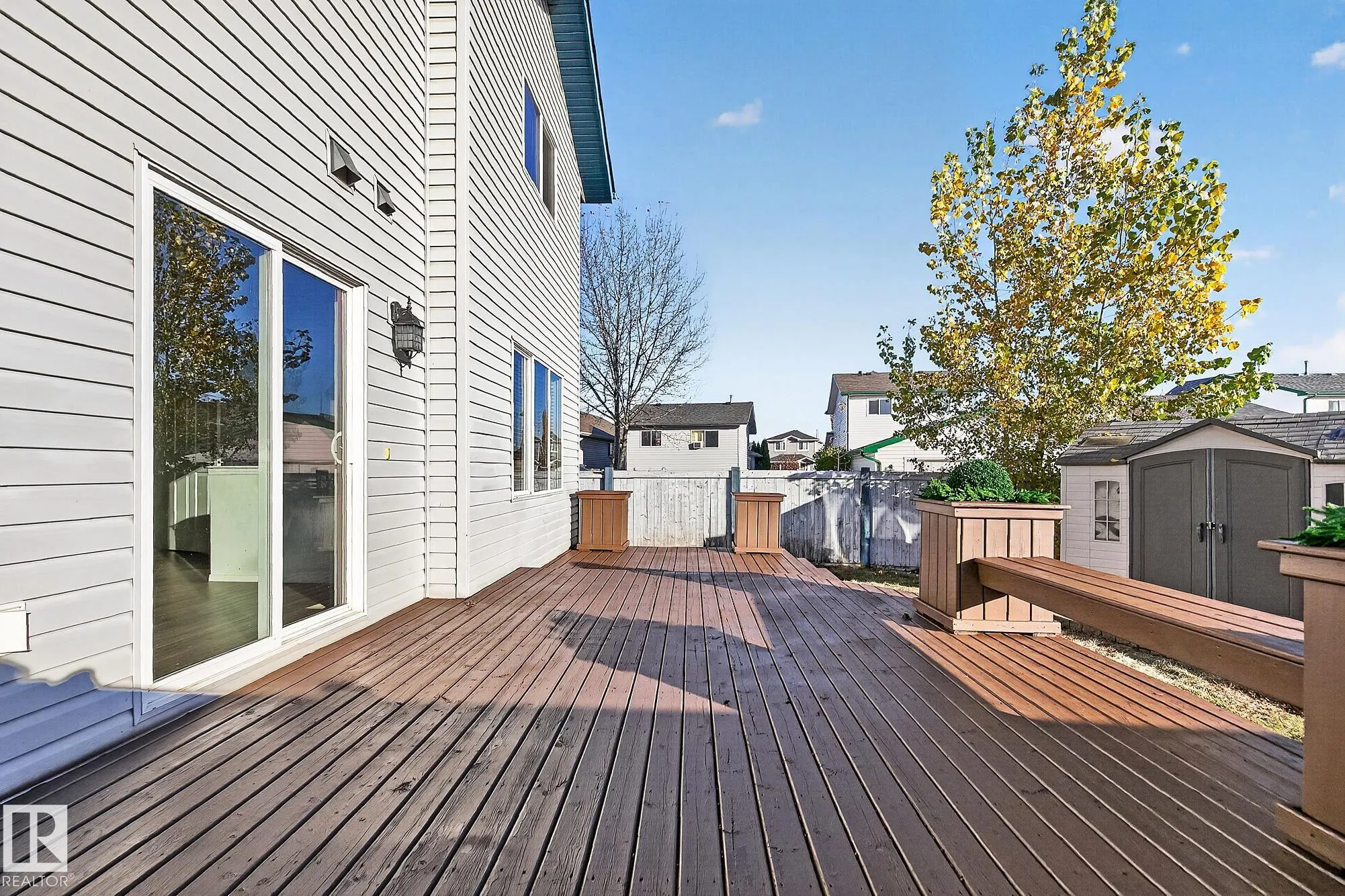 2 HEATHERGLEN Drive
