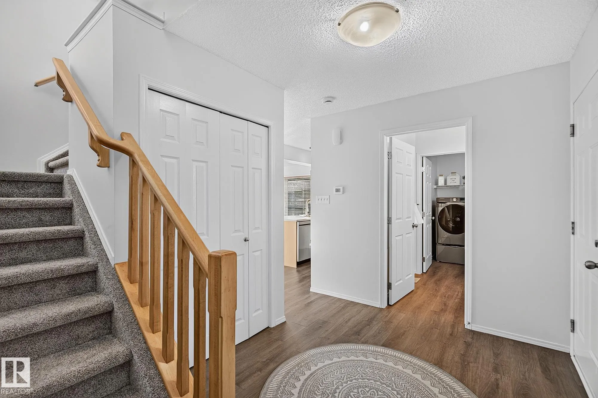2 HEATHERGLEN Drive
