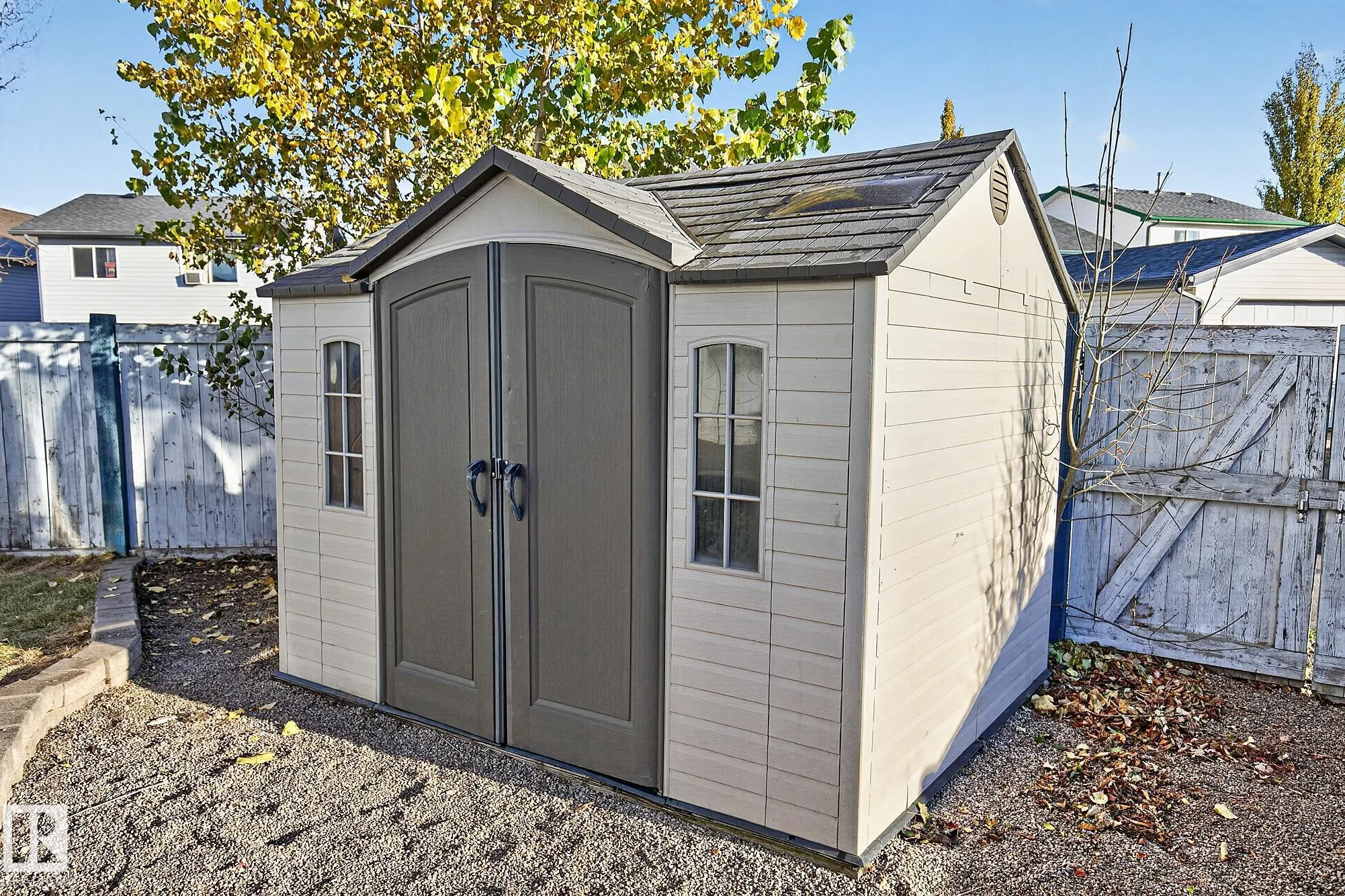 2 HEATHERGLEN Drive