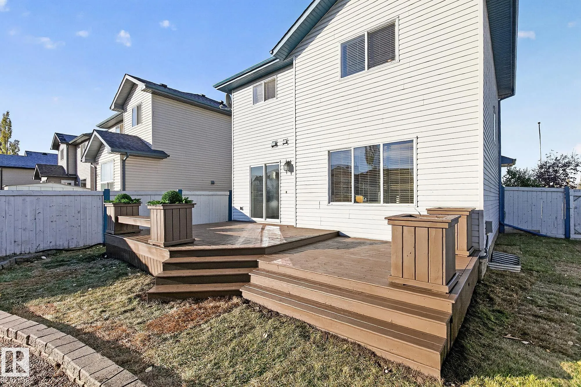 2 HEATHERGLEN Drive