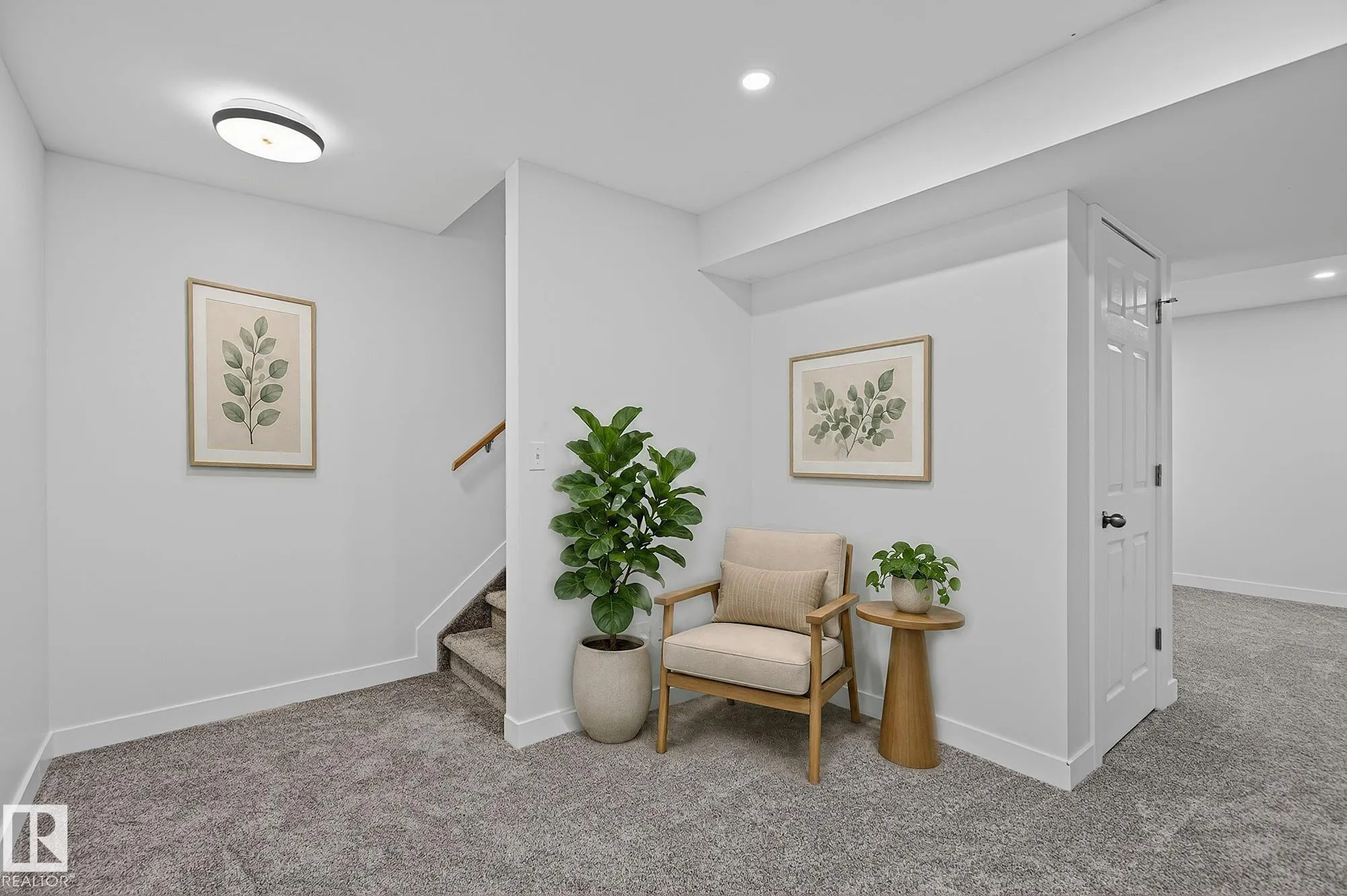 2 HEATHERGLEN Drive
