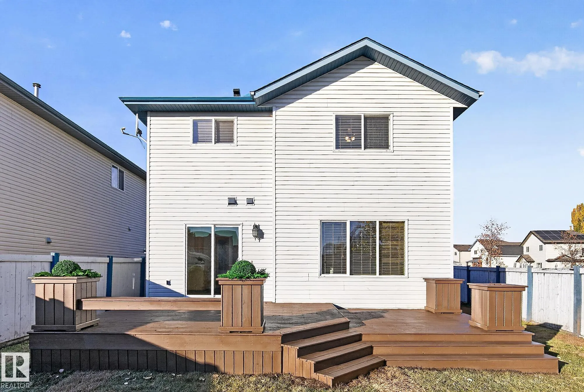 2 HEATHERGLEN Drive
