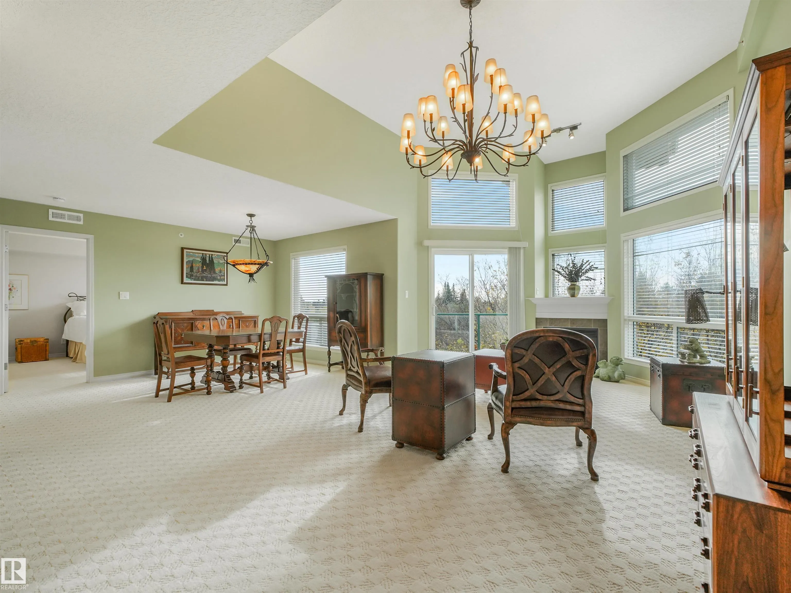 102A Bridgeport Crossing