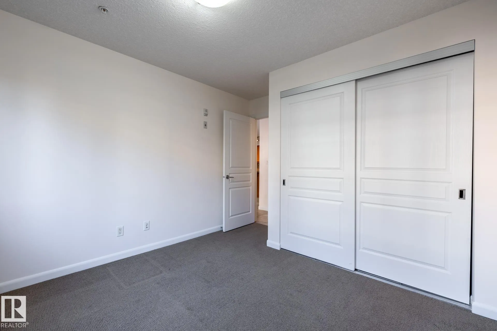 400 PALISADES Way