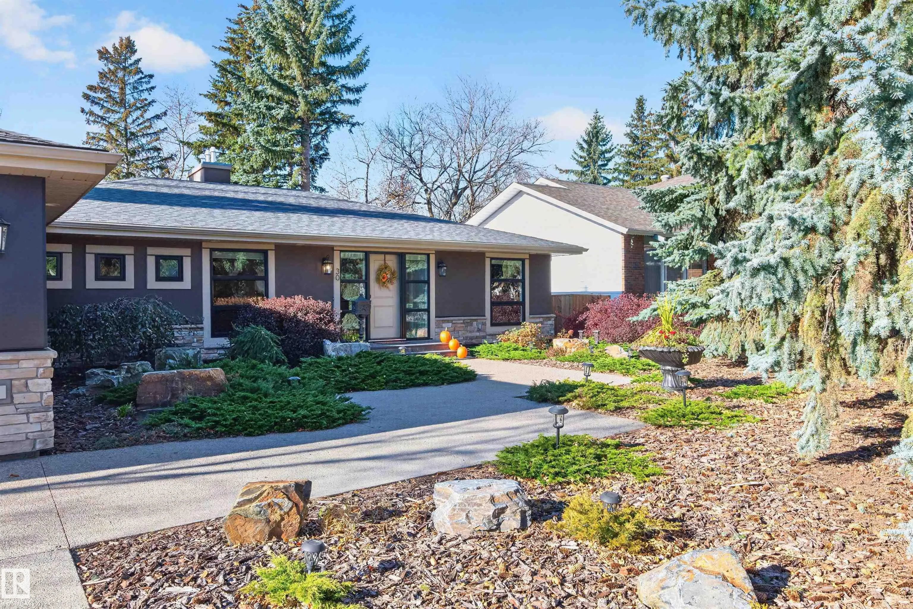 30 LODGEPOLE Crescent