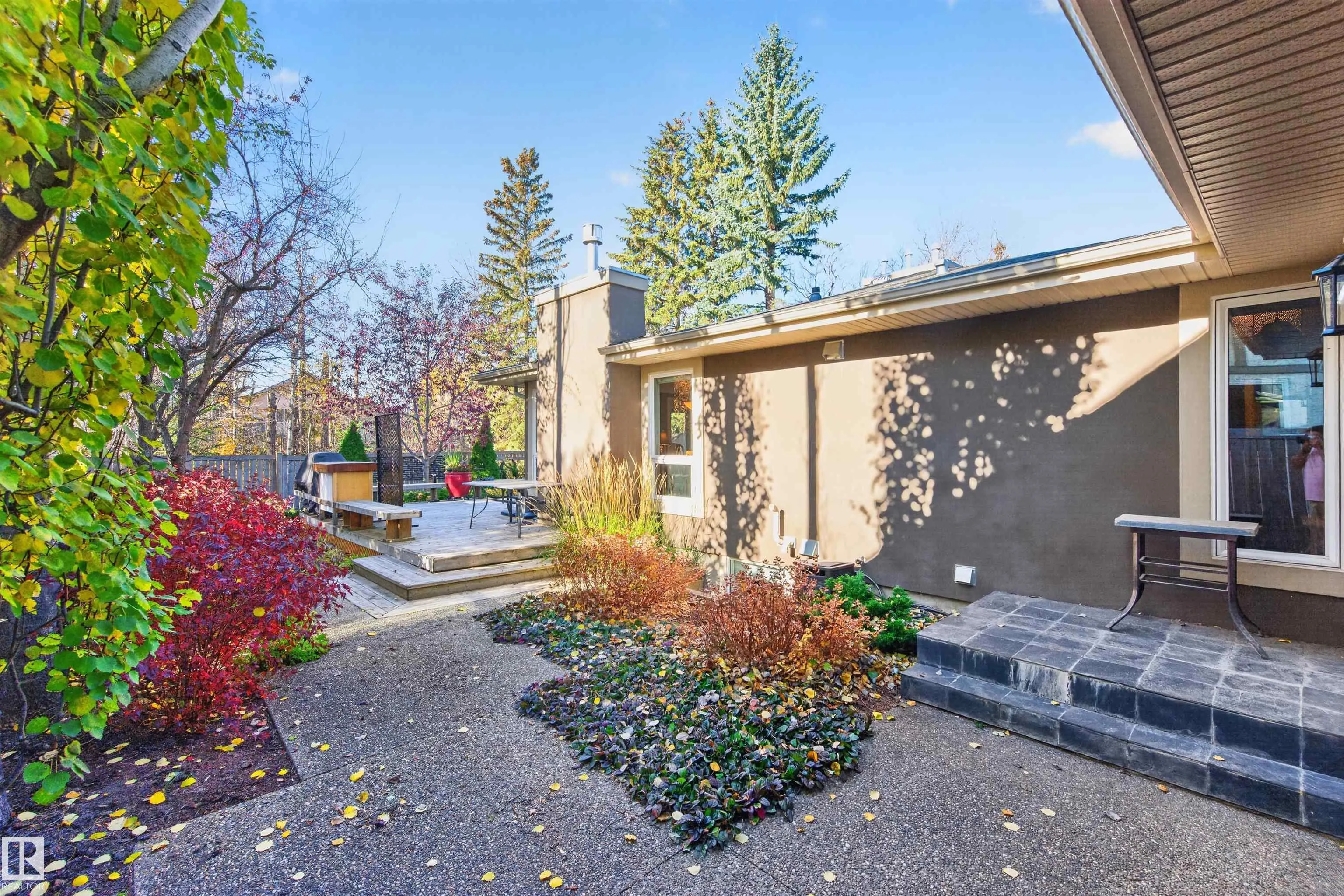 30 LODGEPOLE Crescent
