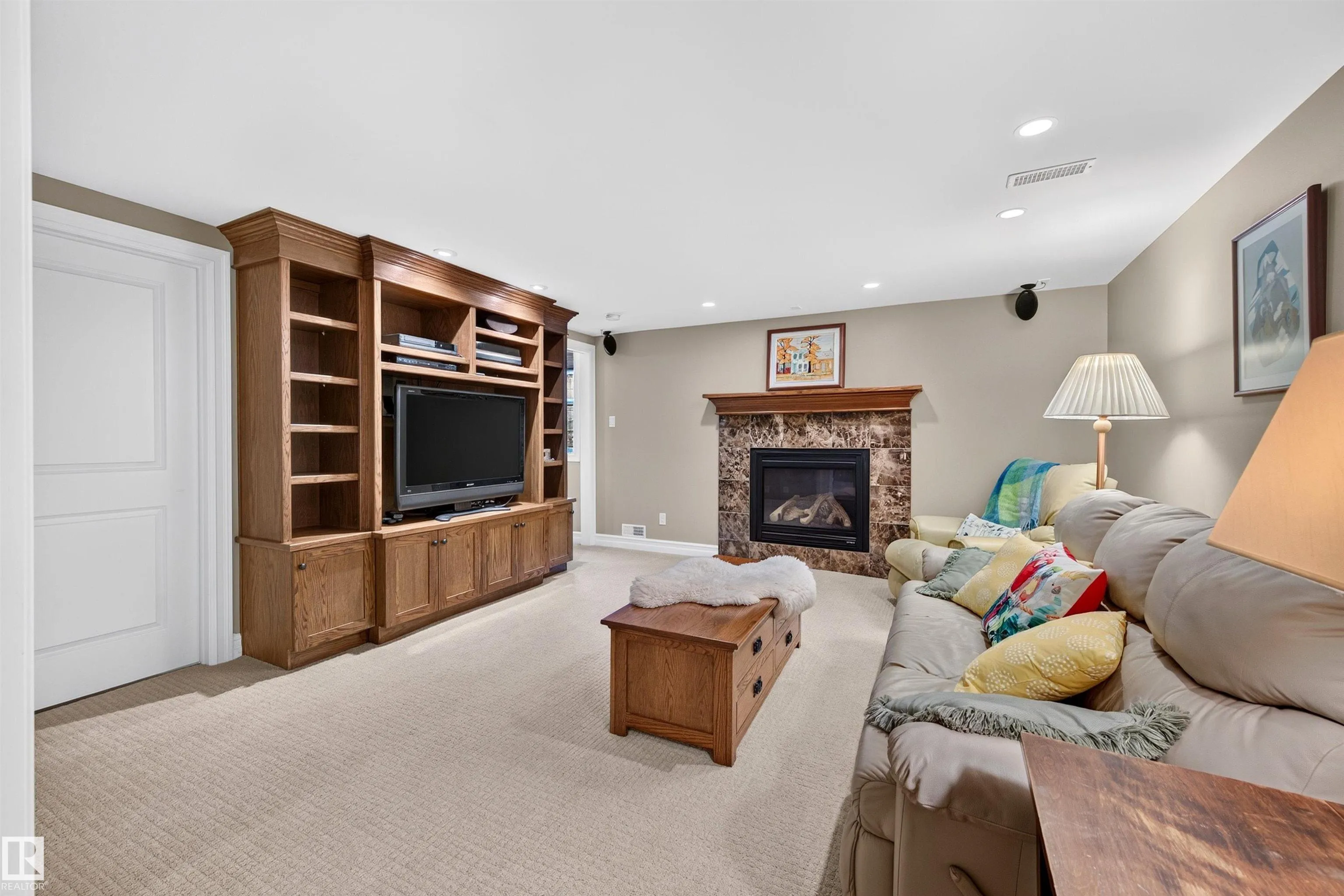 30 LODGEPOLE Crescent