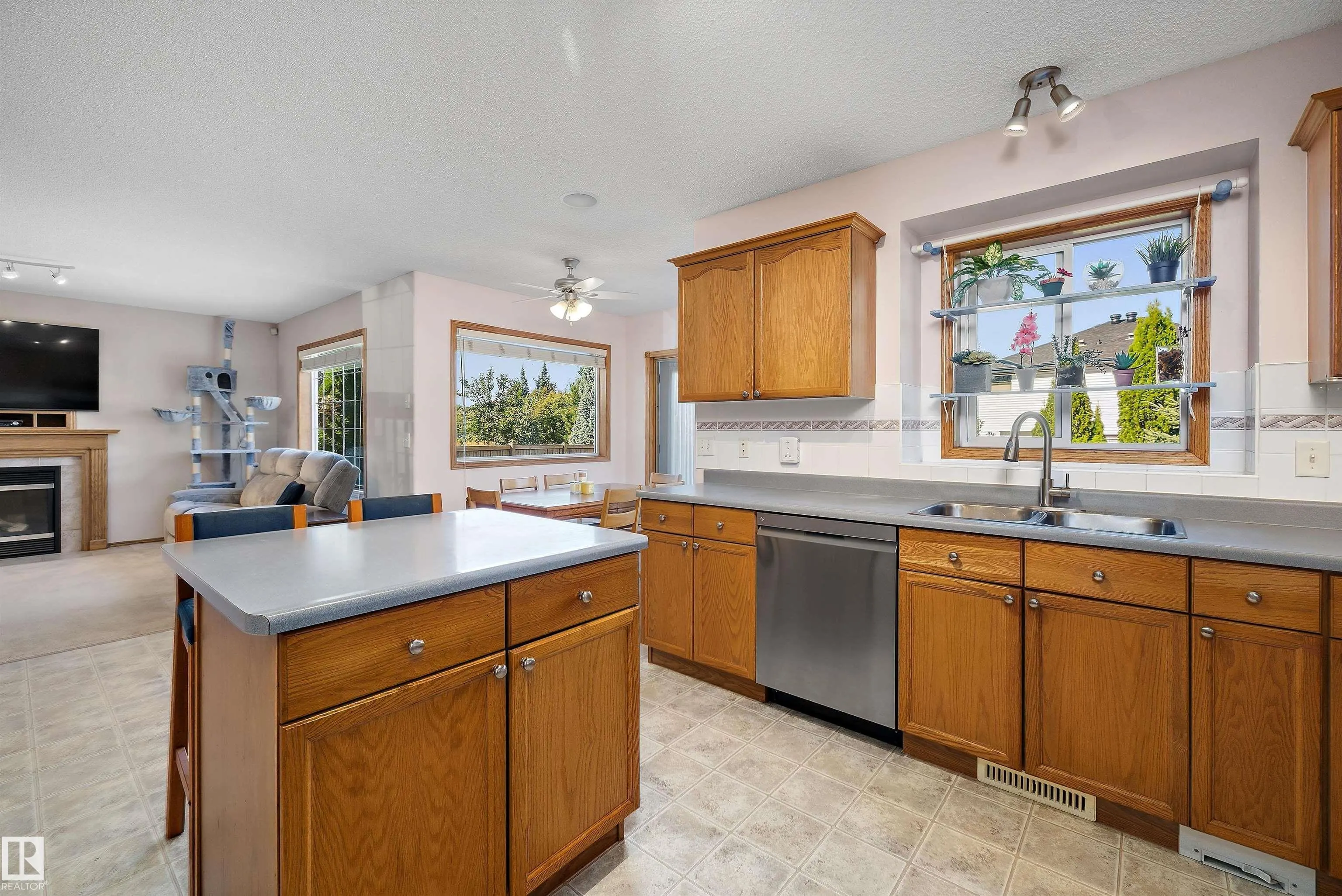438 HODGSON Boulevard