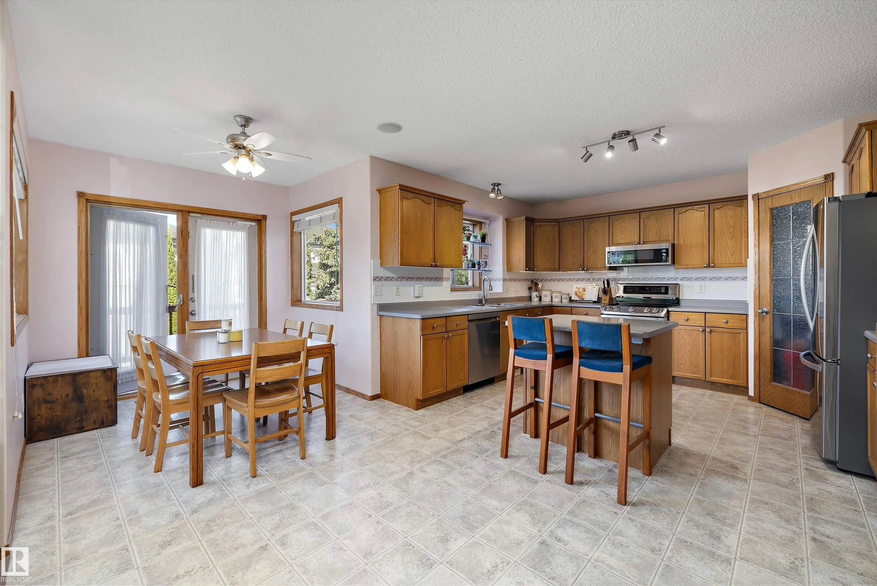438 HODGSON Boulevard
