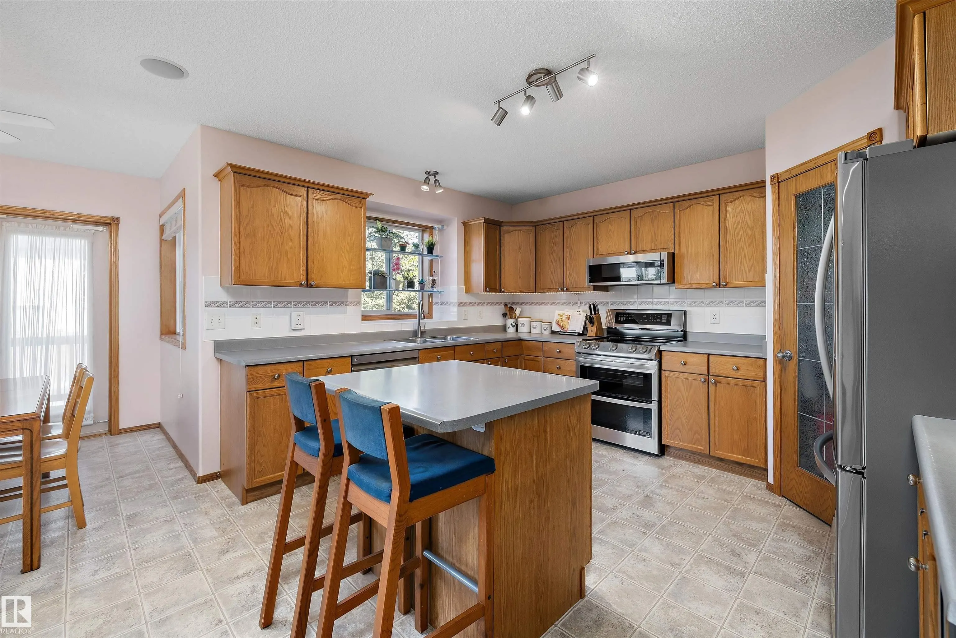 438 HODGSON Boulevard